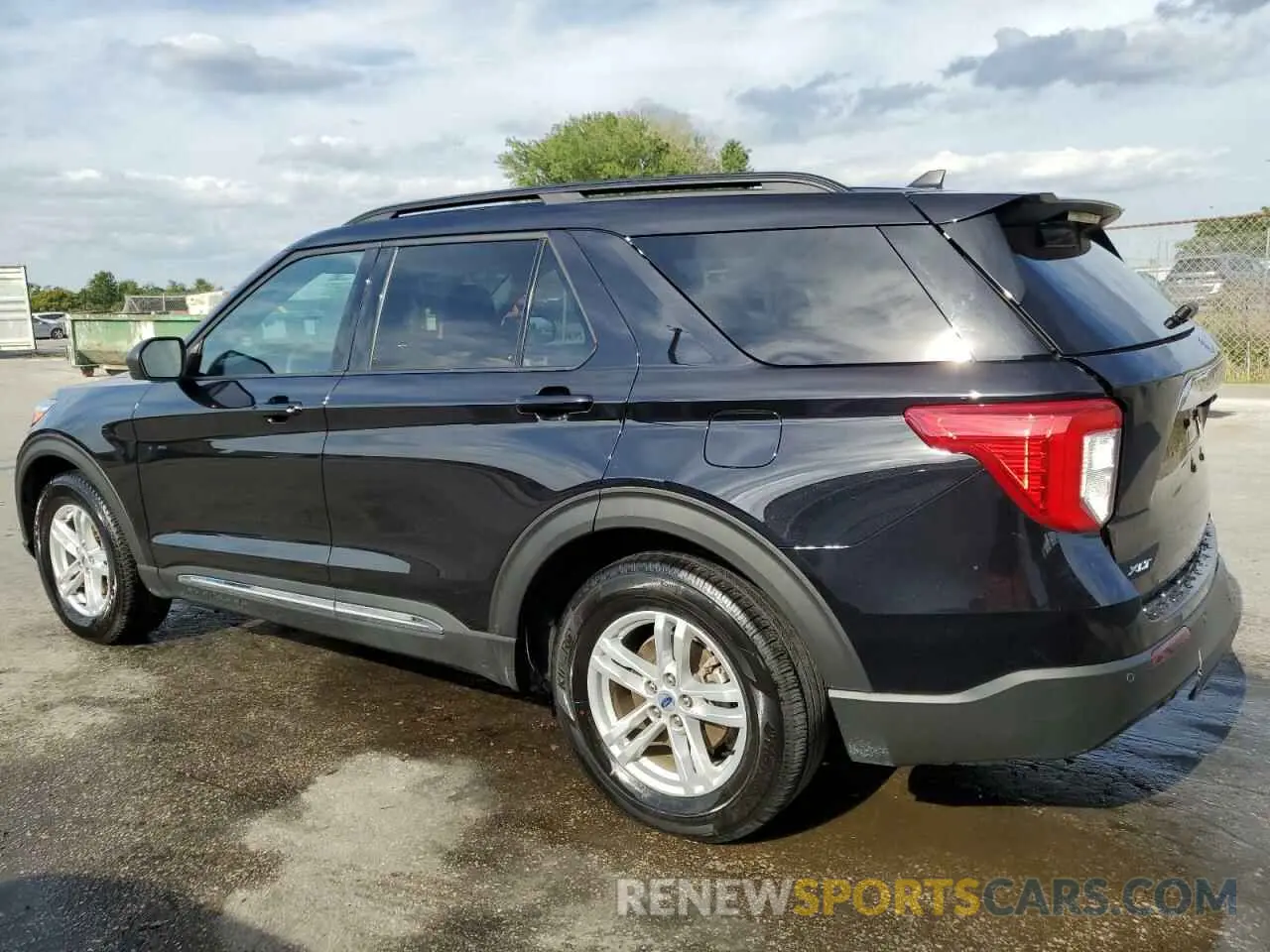 2 fotografías del automóvil dañado 1FMSK7DH0RGA04223 FORD EXPLORER 2024
