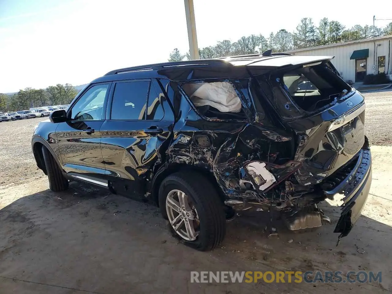 2 fotografías del automóvil dañado 1FMSK7DH0RGA43460 FORD EXPLORER 2024