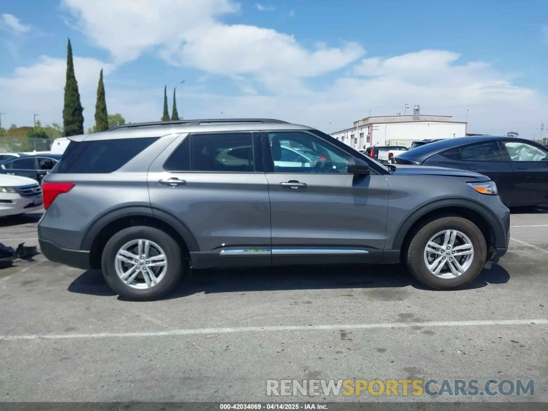 12 fotografías del automóvil dañado 1FMSK7DH3RGA09125 FORD EXPLORER 2024