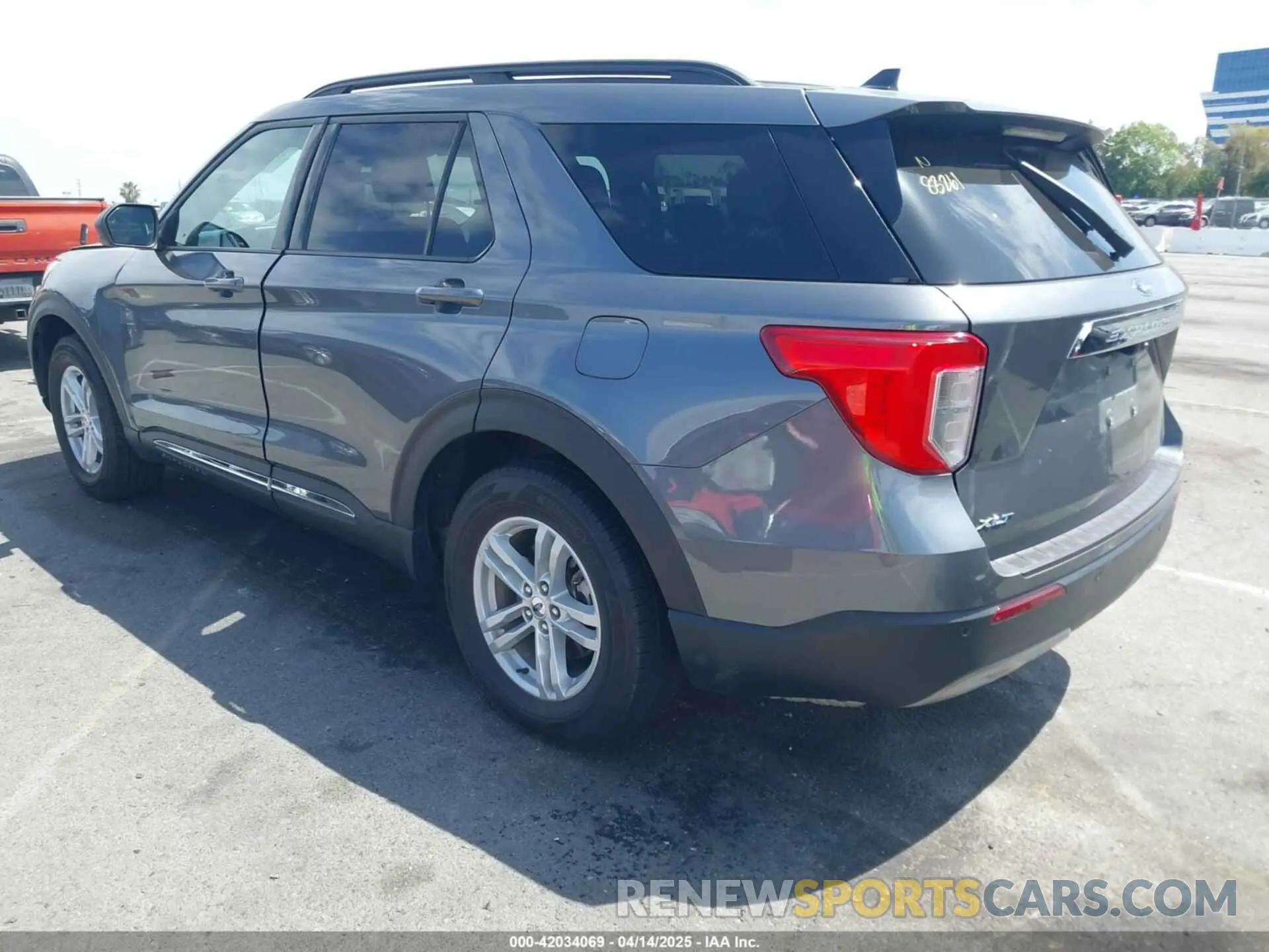 3 fotografías del automóvil dañado 1FMSK7DH3RGA09125 FORD EXPLORER 2024