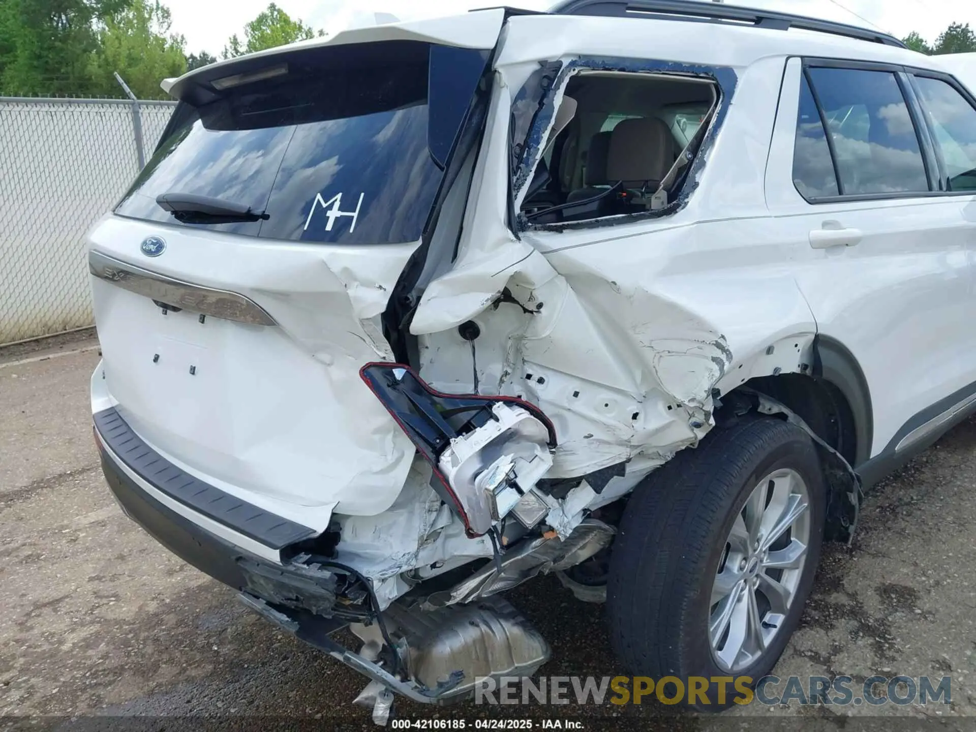 17 fotografías del automóvil dañado 1FMSK7DH5RGA84098 FORD EXPLORER 2024