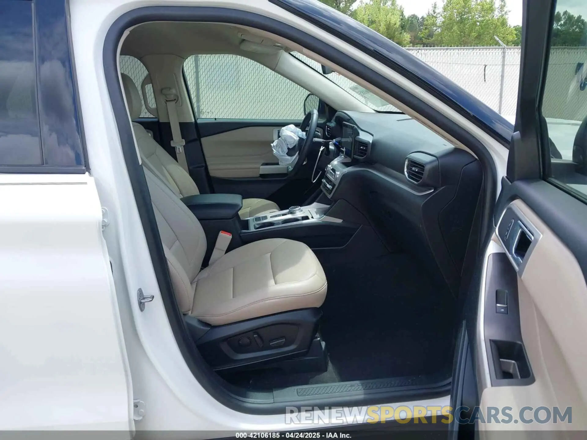 5 fotografías del automóvil dañado 1FMSK7DH5RGA84098 FORD EXPLORER 2024