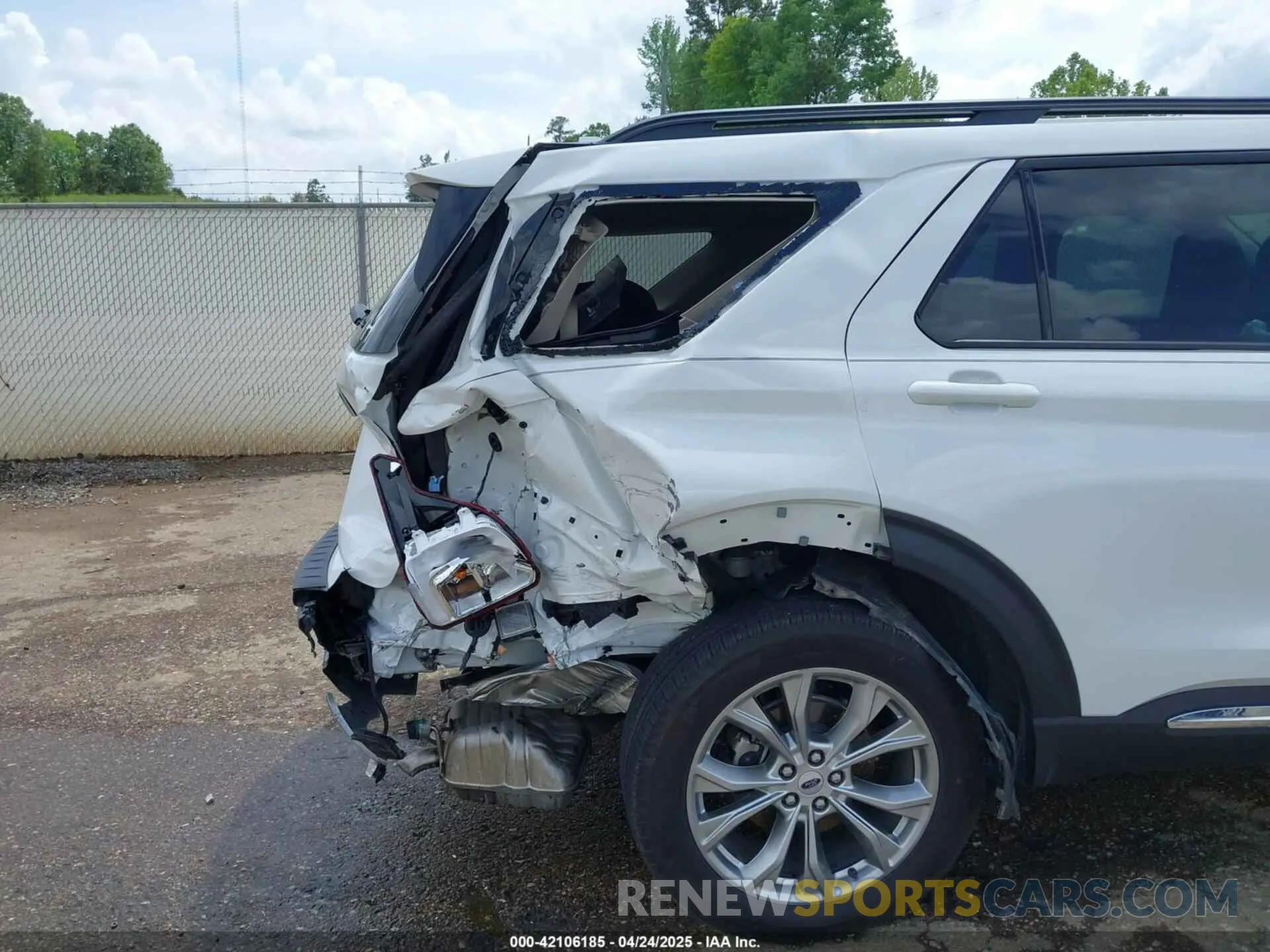 6 fotografías del automóvil dañado 1FMSK7DH5RGA84098 FORD EXPLORER 2024
