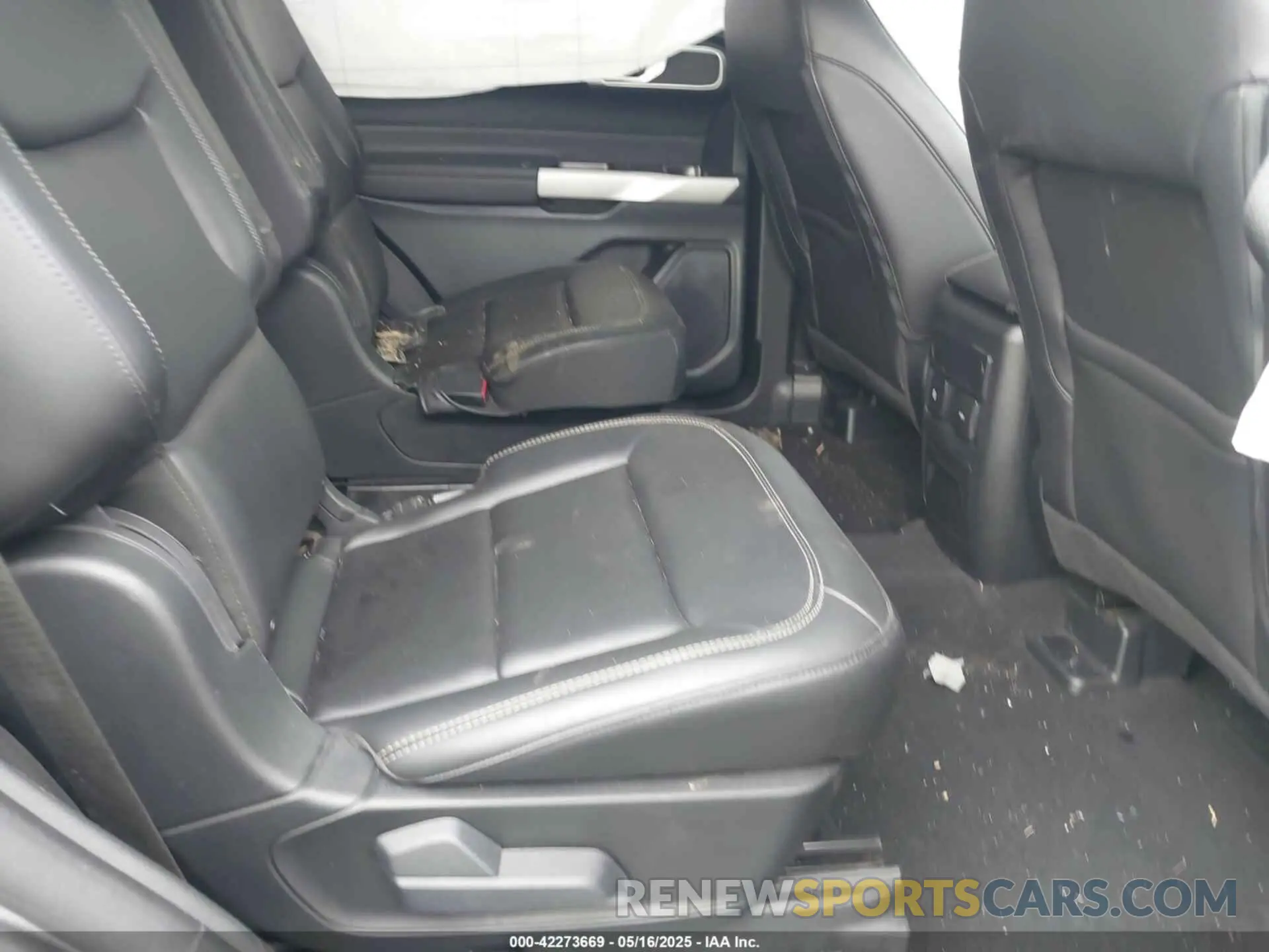 8 fotografías del automóvil dañado 1FMSK7DH6RGA86877 FORD EXPLORER 2024