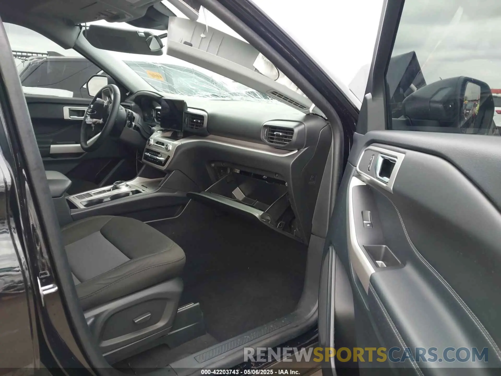 5 fotografías del automóvil dañado 1FMSK7DH8RGA76786 FORD EXPLORER 2024