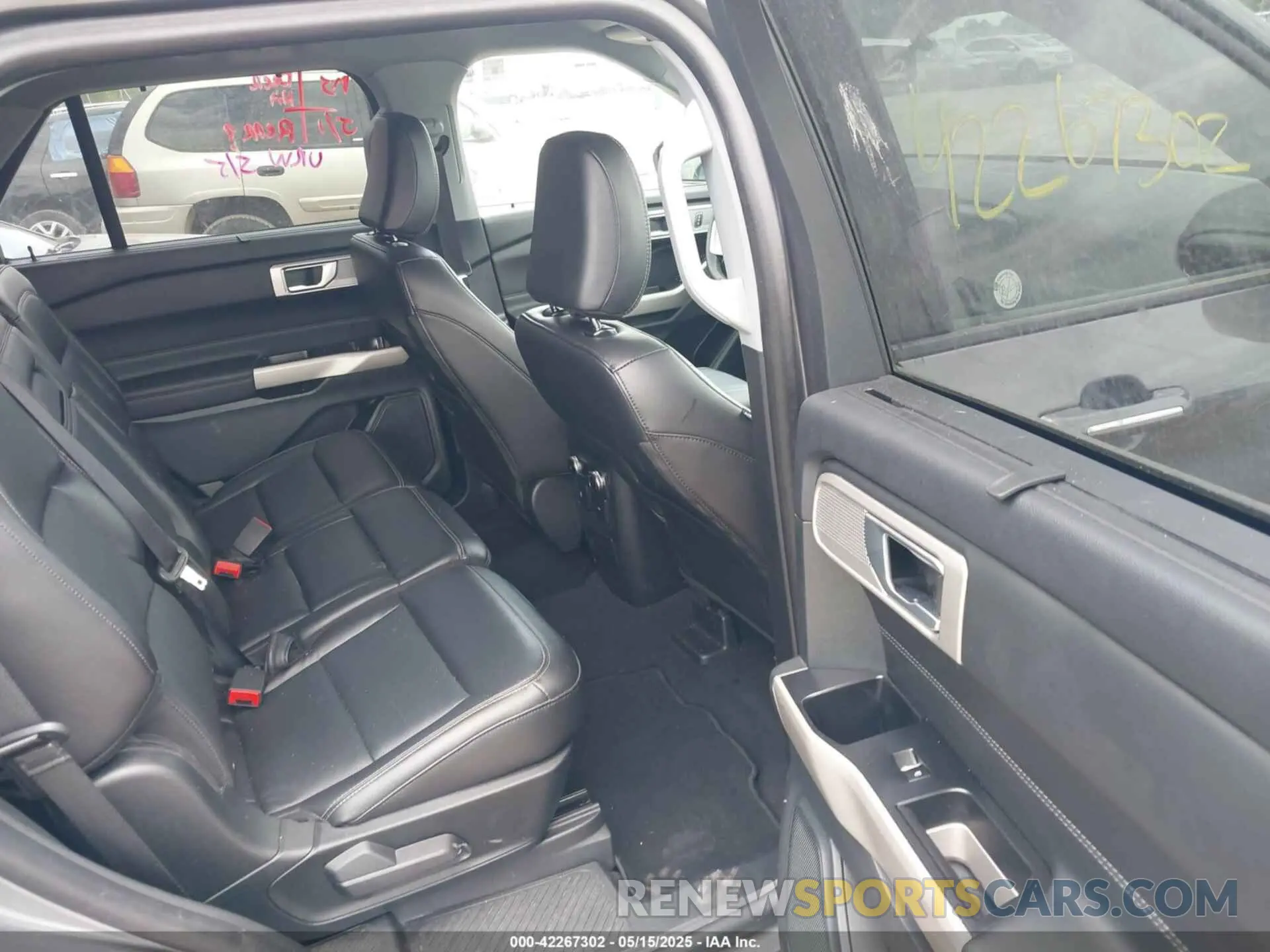 8 fotografías del automóvil dañado 1FMSK7FH6RGA02747 FORD EXPLORER 2024