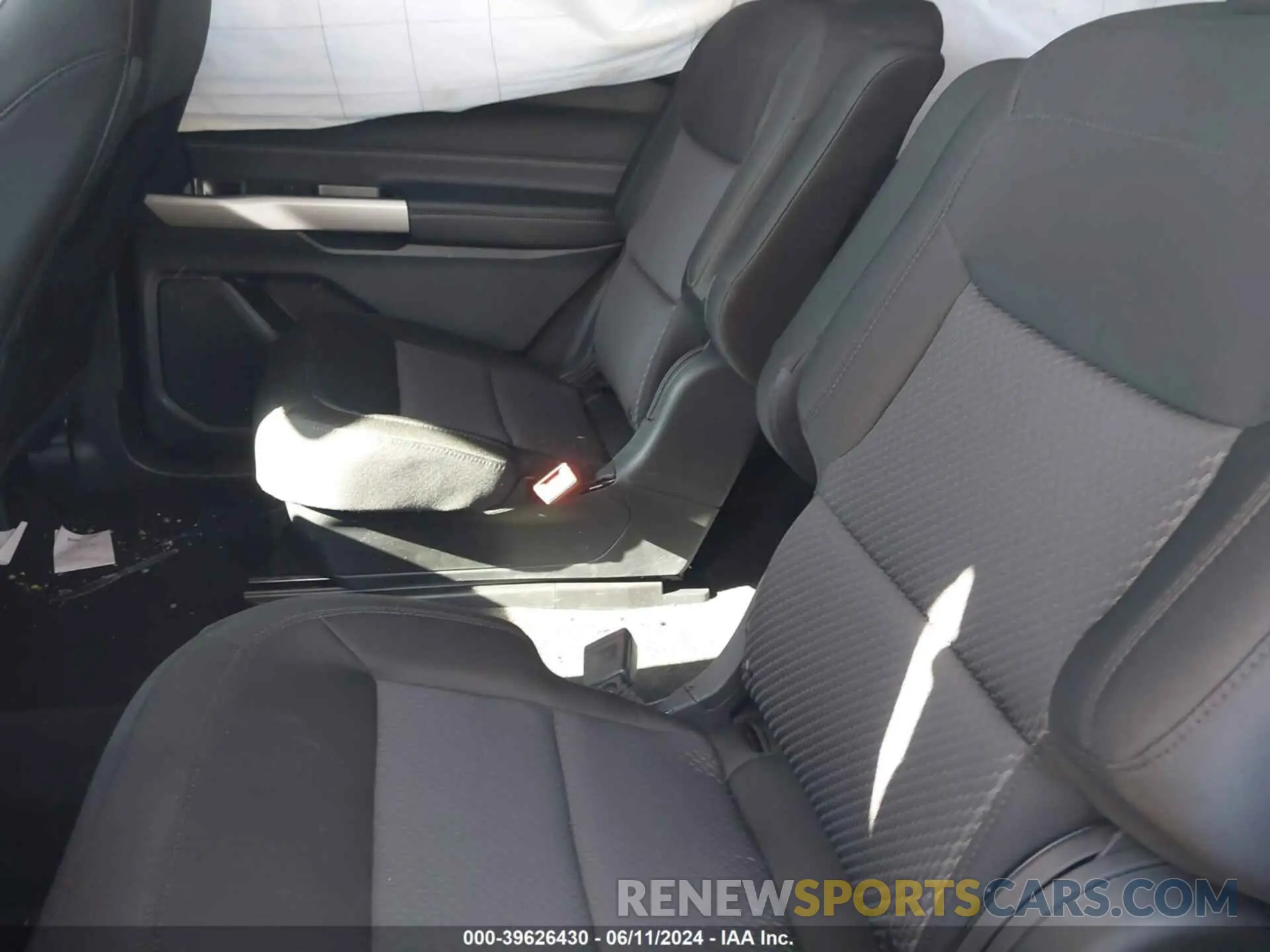8 fotografías del automóvil dañado 1FMSK8DH4RGA59229 FORD EXPLORER 2024