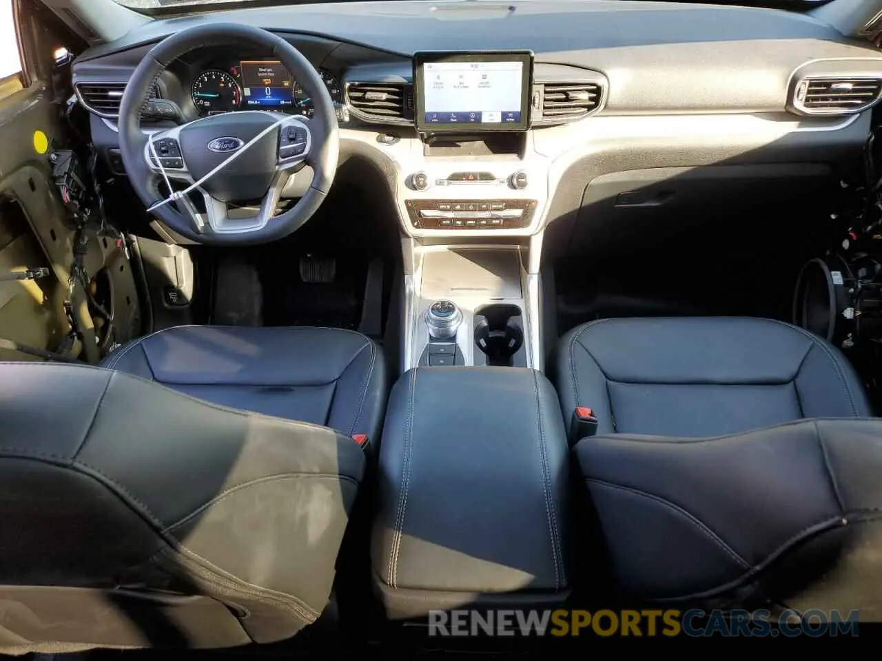 8 fotografías del automóvil dañado 1FMSK8DH5RGA86875 FORD EXPLORER 2024