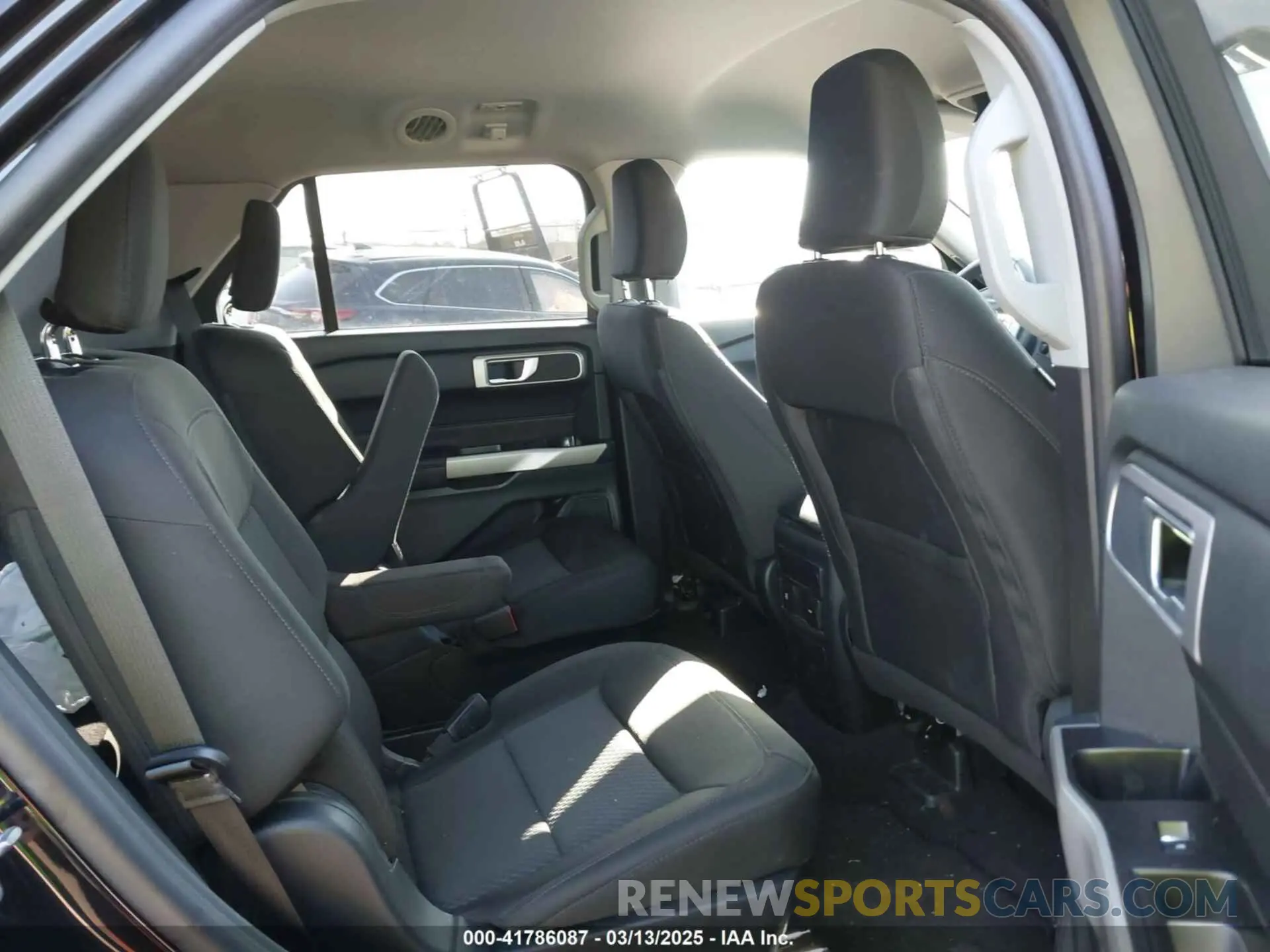 8 fotografías del automóvil dañado 1FMSK8DH8RGA15556 FORD EXPLORER 2024