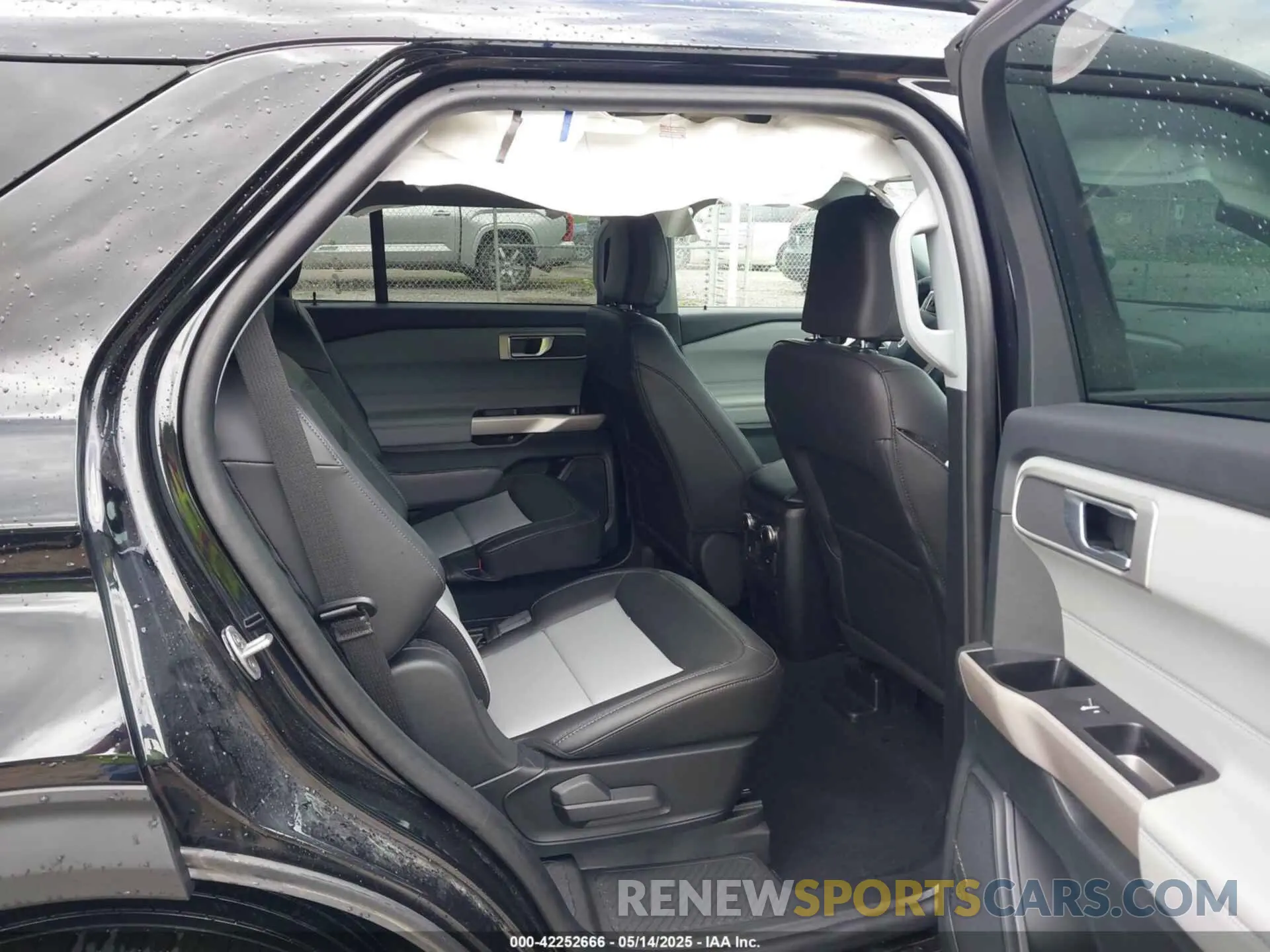 8 fotografías del automóvil dañado 1FMSK8DHXRGA34092 FORD EXPLORER 2024