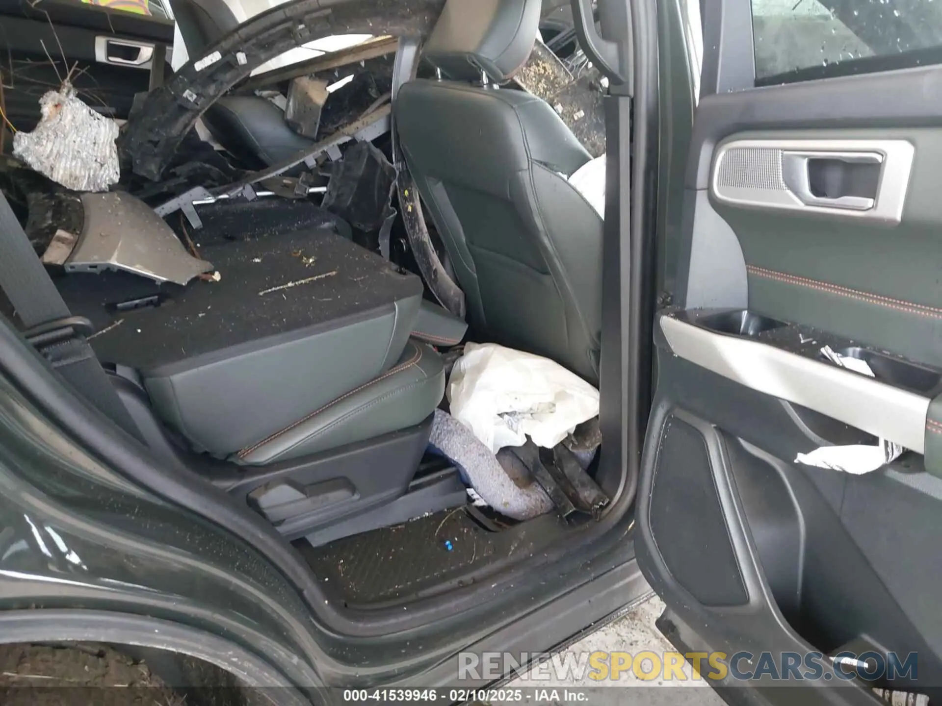 8 fotografías del automóvil dañado 1FMSK8JH9RGA11701 FORD EXPLORER 2024
