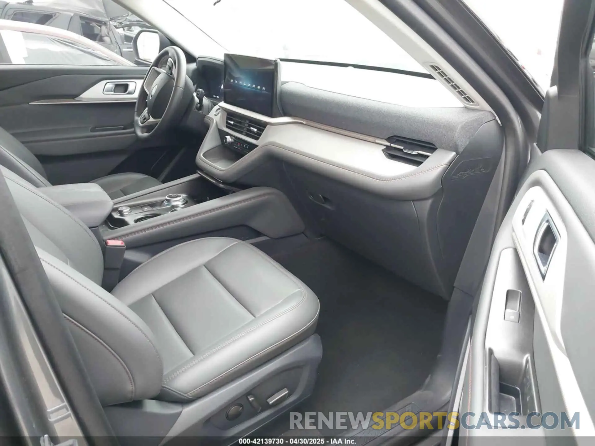 5 fotografías del automóvil dañado 1FMUK7DH0SGA27600 FORD EXPLORER 2025