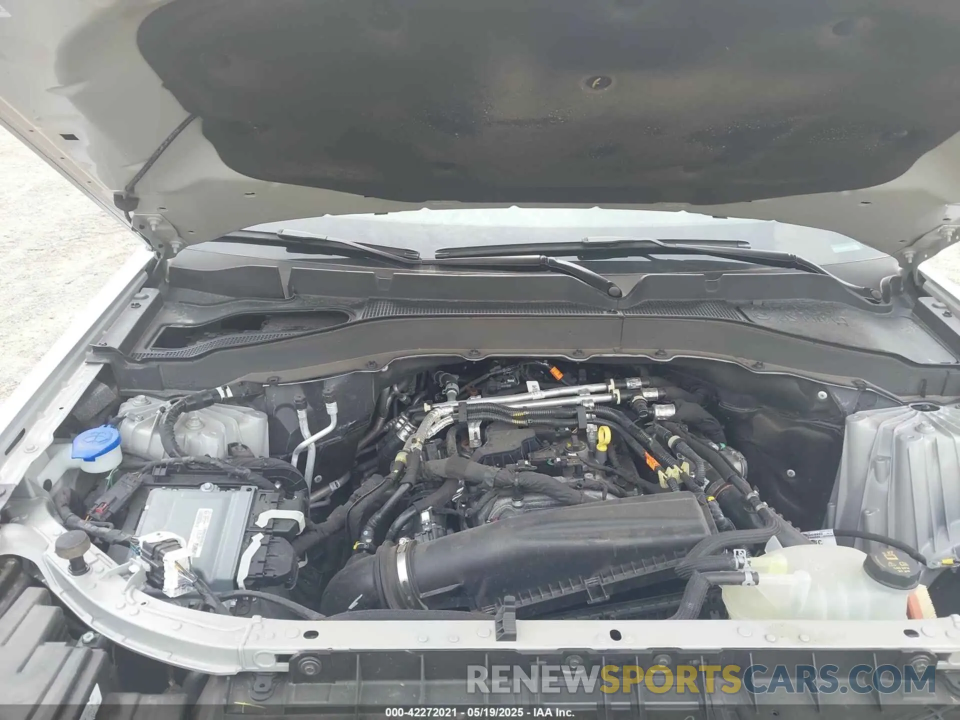 10 fotografías del automóvil dañado 1FMUK7DH3SGA36727 FORD EXPLORER 2025