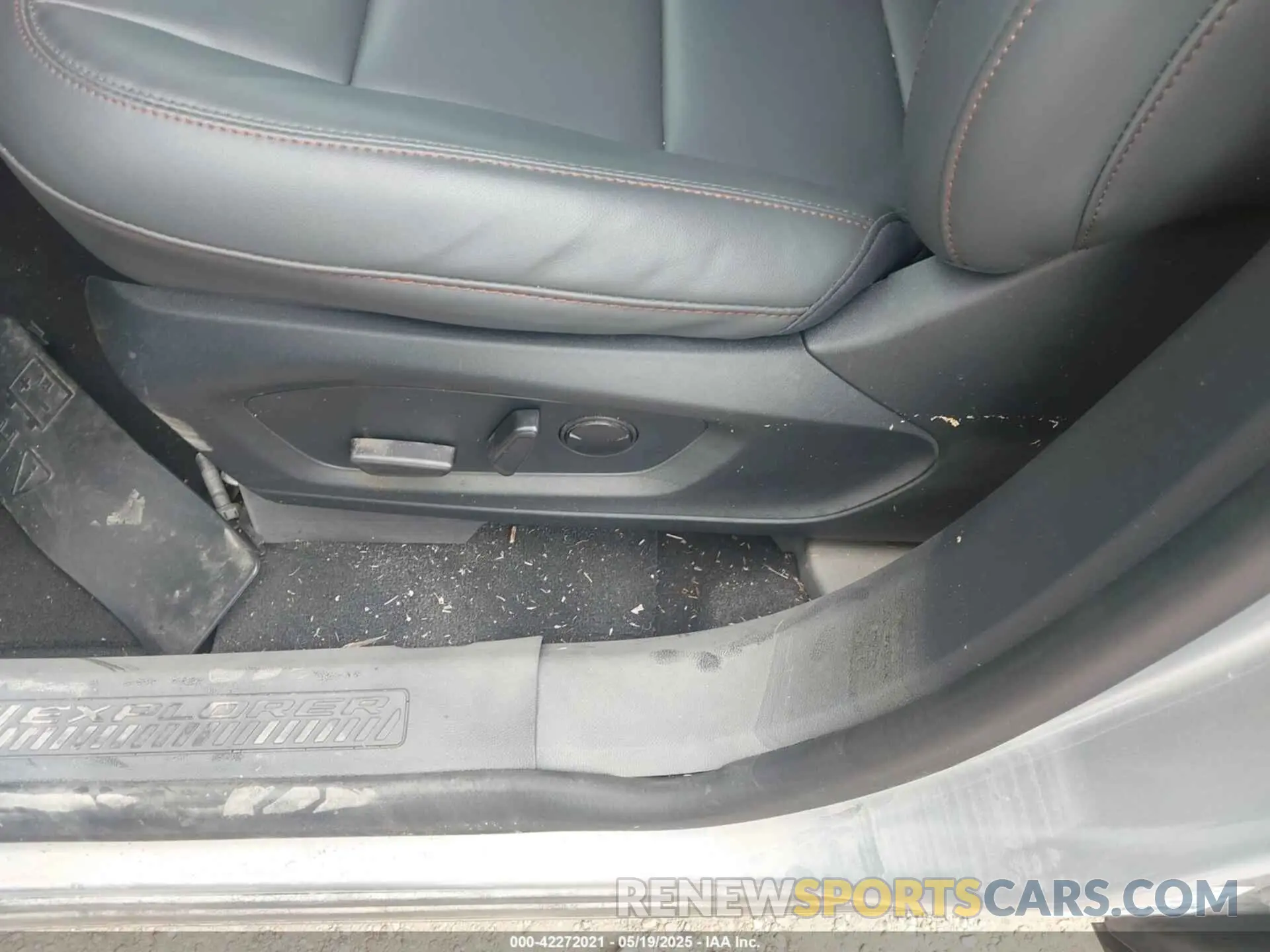 6 fotografías del automóvil dañado 1FMUK7DH3SGA36727 FORD EXPLORER 2025