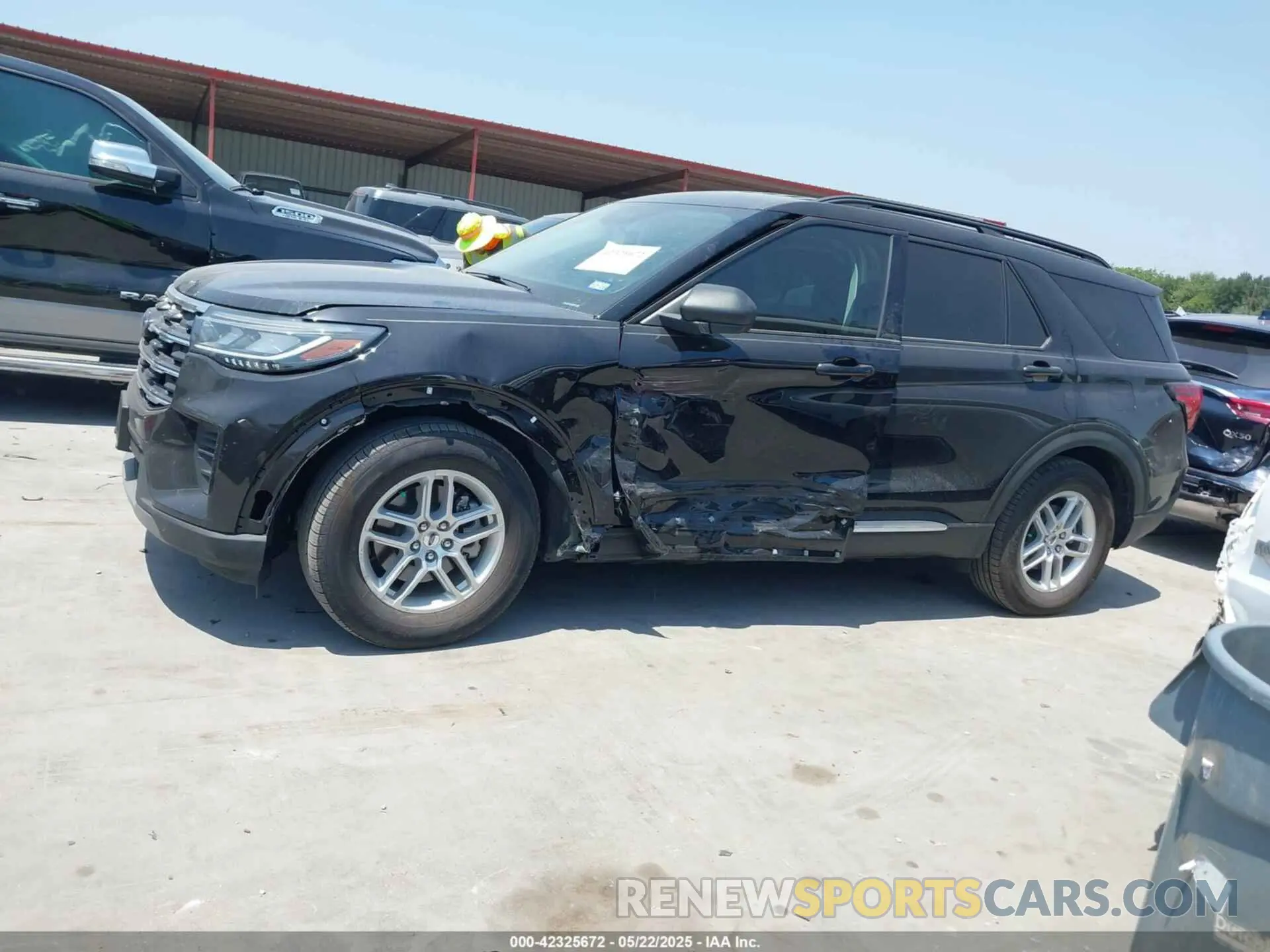 14 fotografías del automóvil dañado 1FMUK7DH7SGA99586 FORD EXPLORER 2025