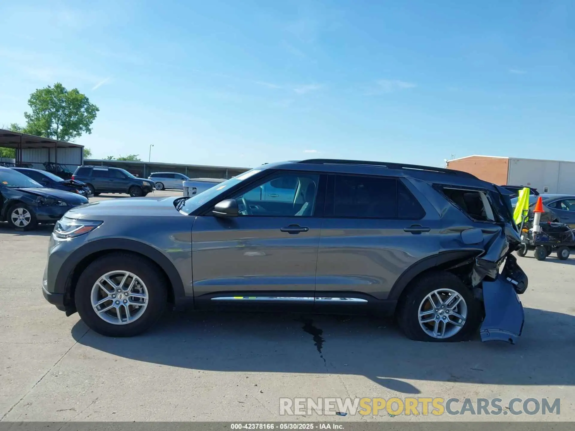 14 fotografías del automóvil dañado 1FMUK7DH9SGB16257 FORD EXPLORER 2025