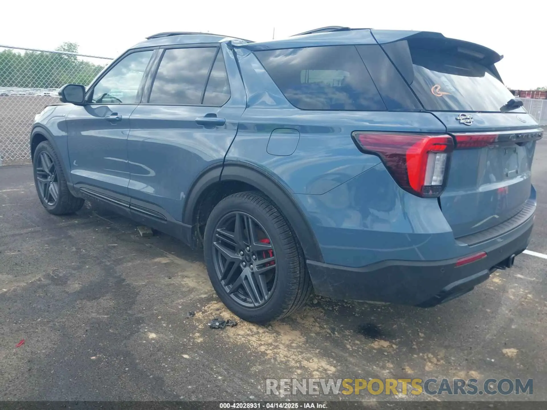 3 fotografías del automóvil dañado 1FMUK7KH9SGA91850 FORD EXPLORER 2025