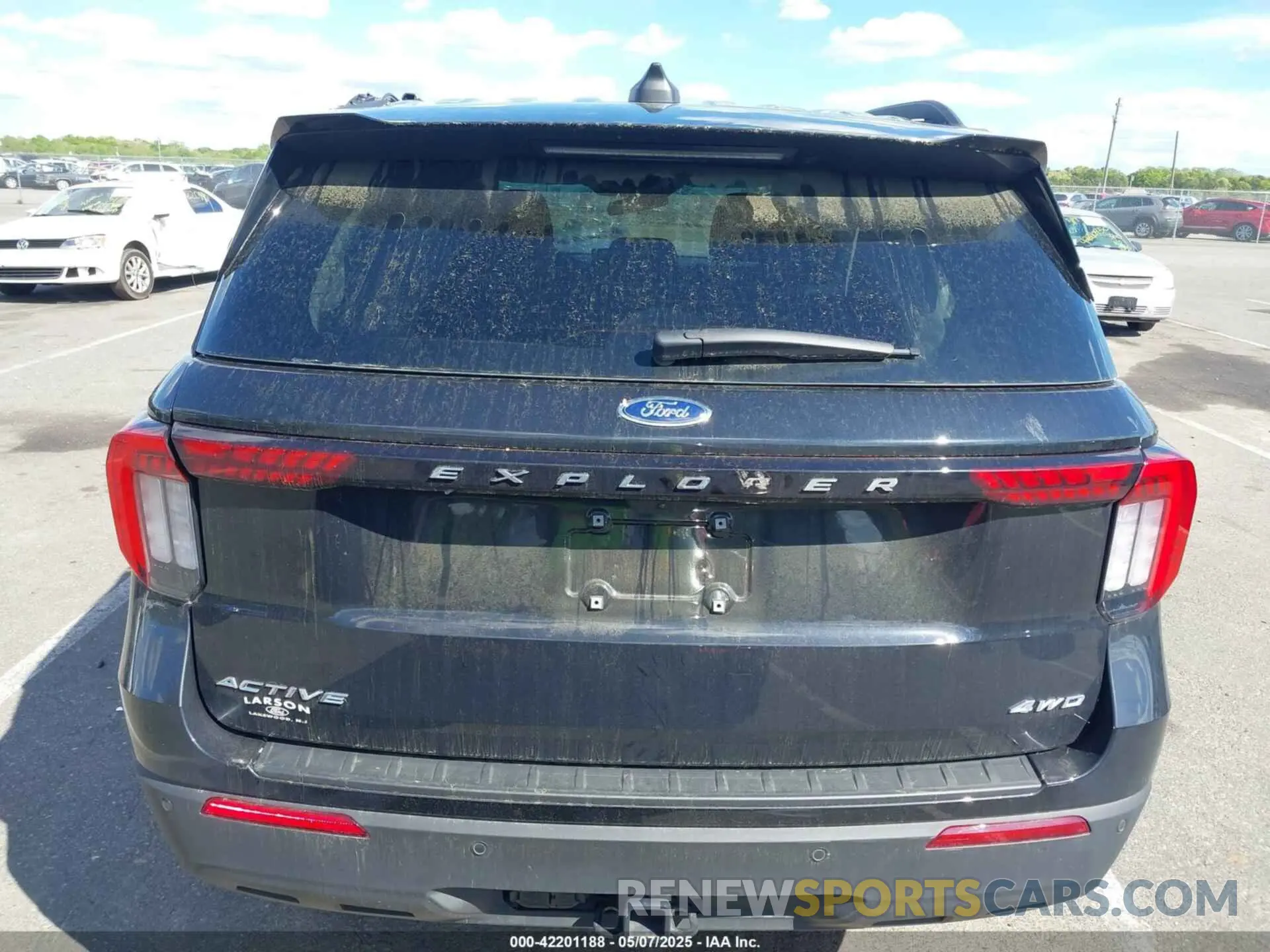 16 fotografías del automóvil dañado 1FMUK8DH0SGA20801 FORD EXPLORER 2025