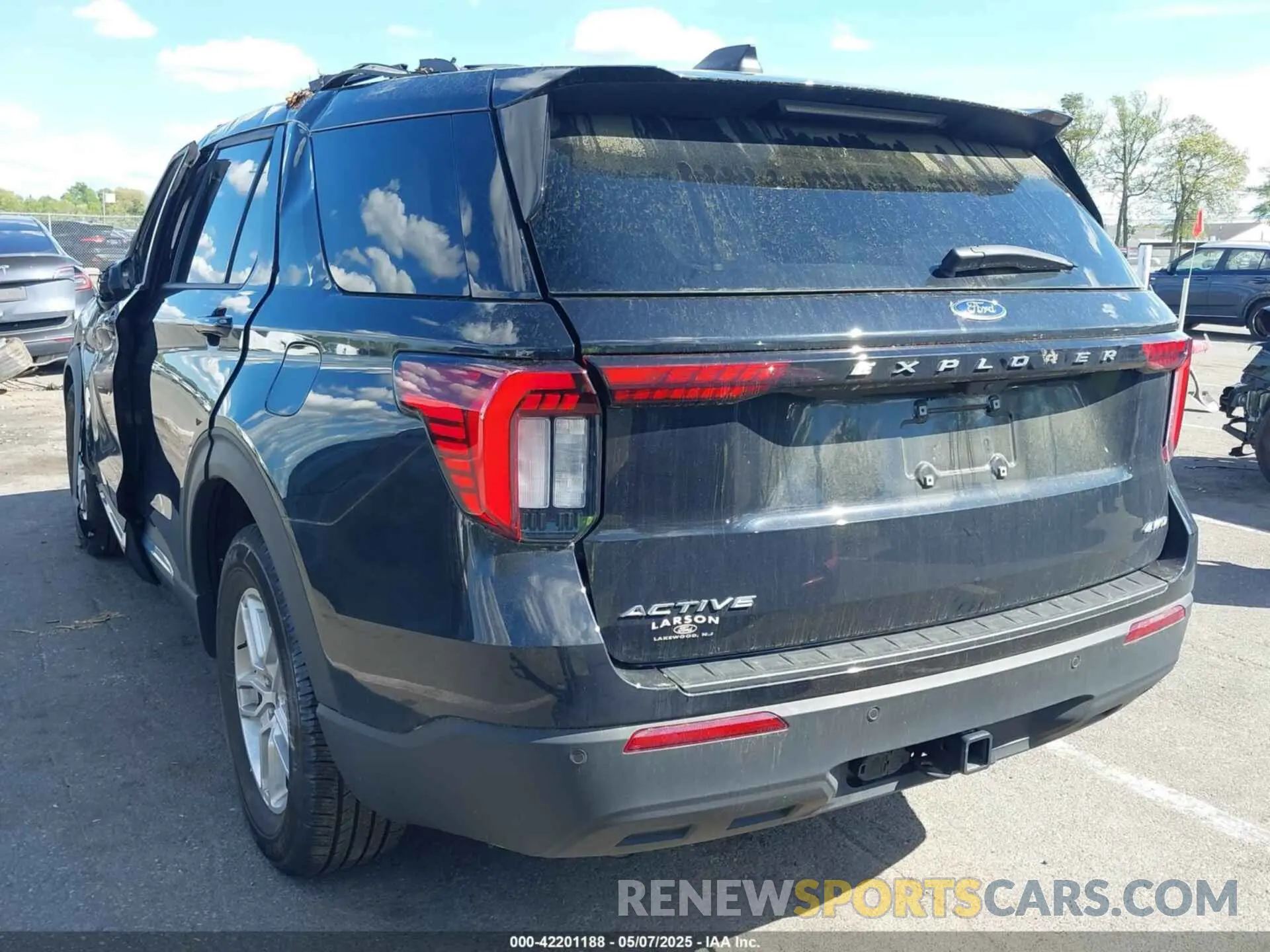 3 fotografías del automóvil dañado 1FMUK8DH0SGA20801 FORD EXPLORER 2025