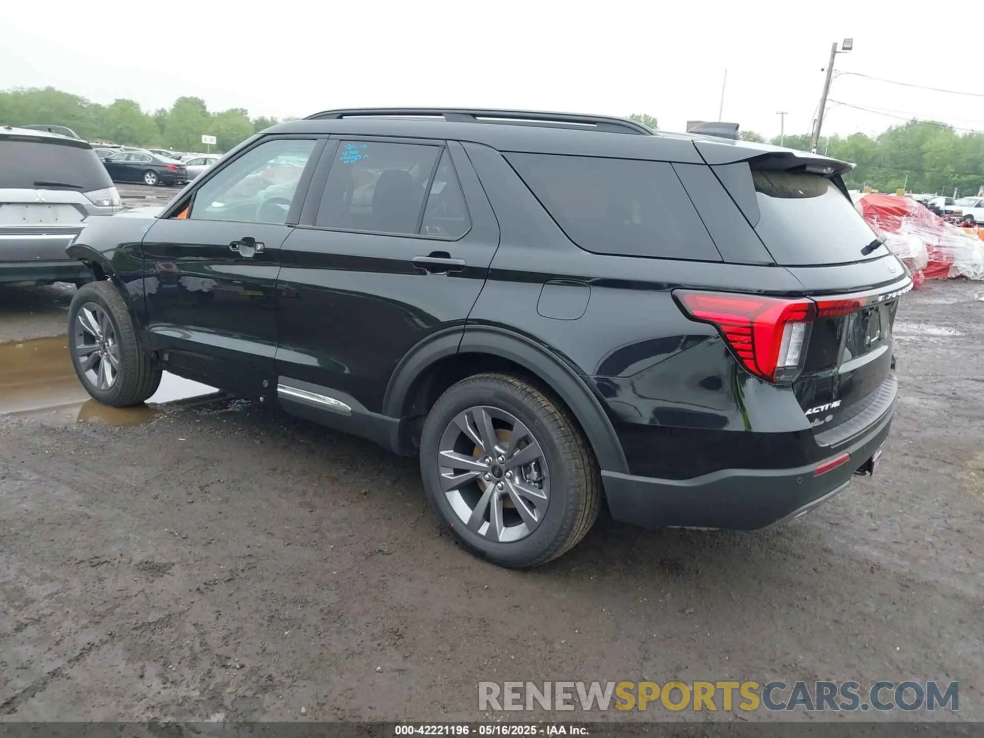 3 fotografías del automóvil dañado 1FMUK8DH1SGB46682 FORD EXPLORER 2025