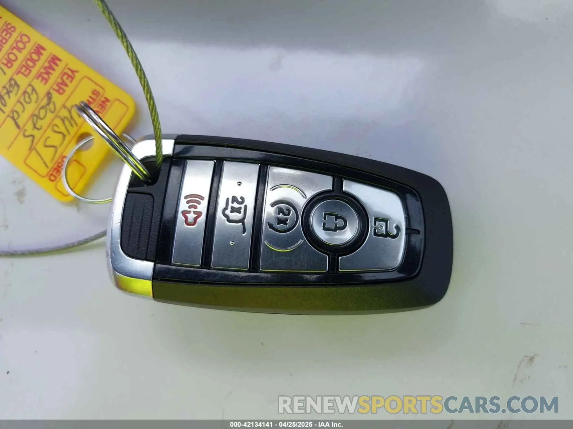 11 fotografías del automóvil dañado 1FMUK8DH3SGA67689 FORD EXPLORER 2025