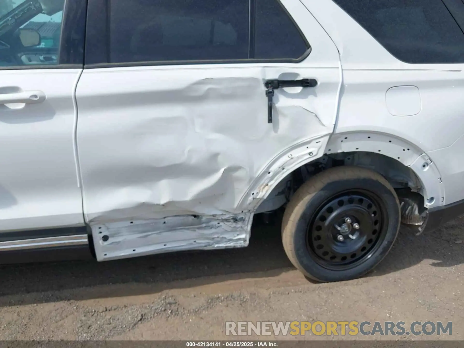 6 fotografías del automóvil dañado 1FMUK8DH3SGA67689 FORD EXPLORER 2025
