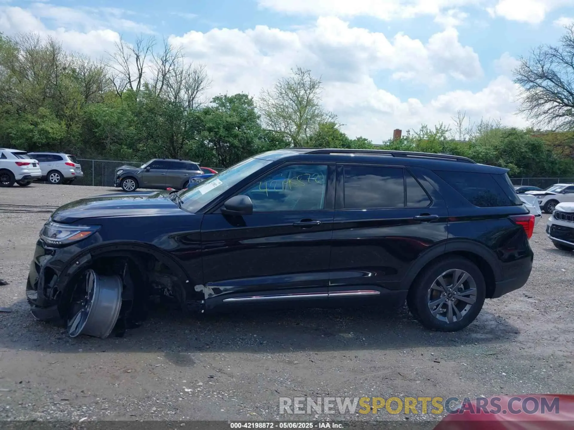 15 fotografías del automóvil dañado 1FMUK8DH8SGB17695 FORD EXPLORER 2025