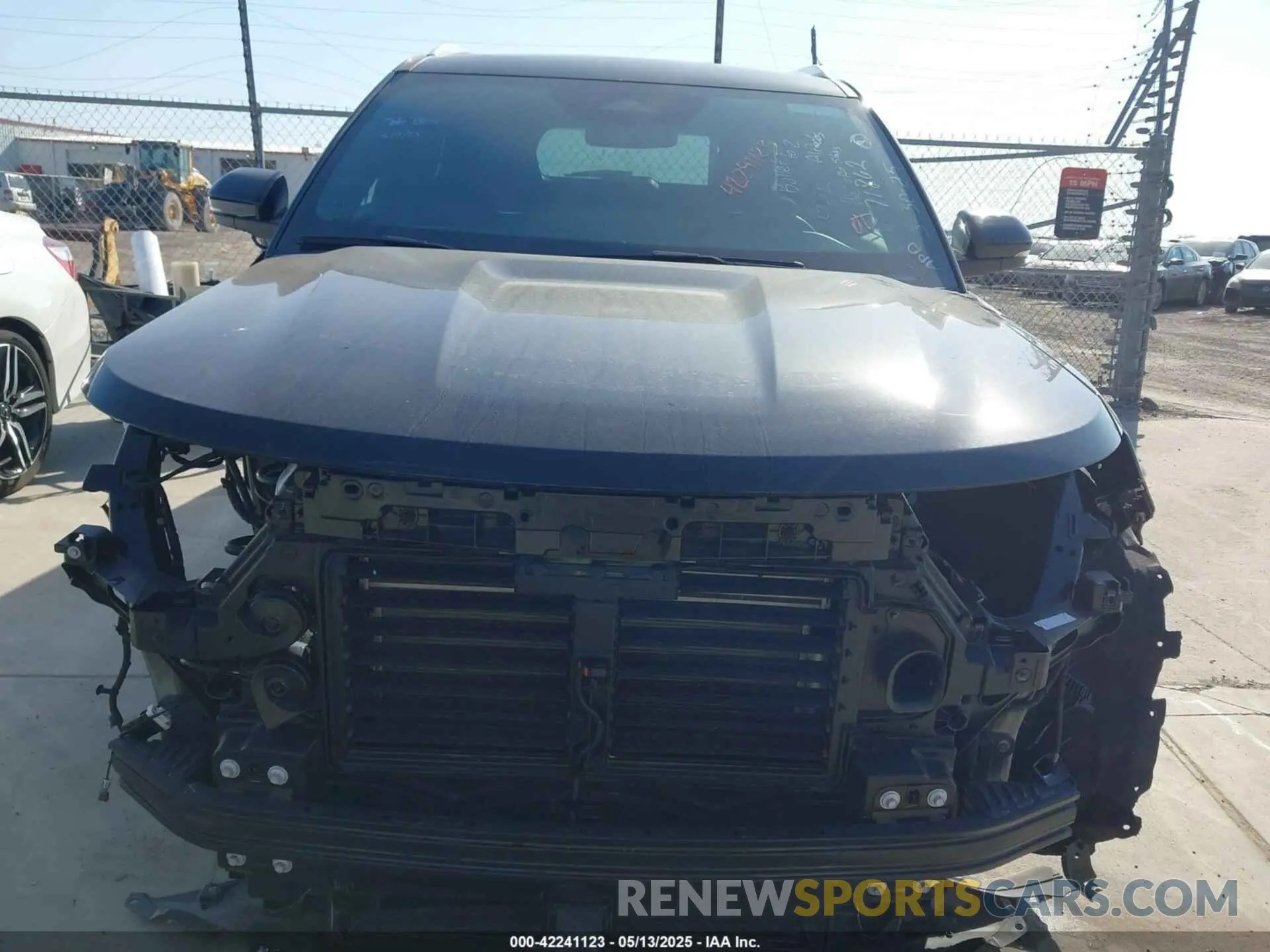 12 fotografías del automóvil dañado 1FMUK8HH0SGB61605 FORD EXPLORER 2025