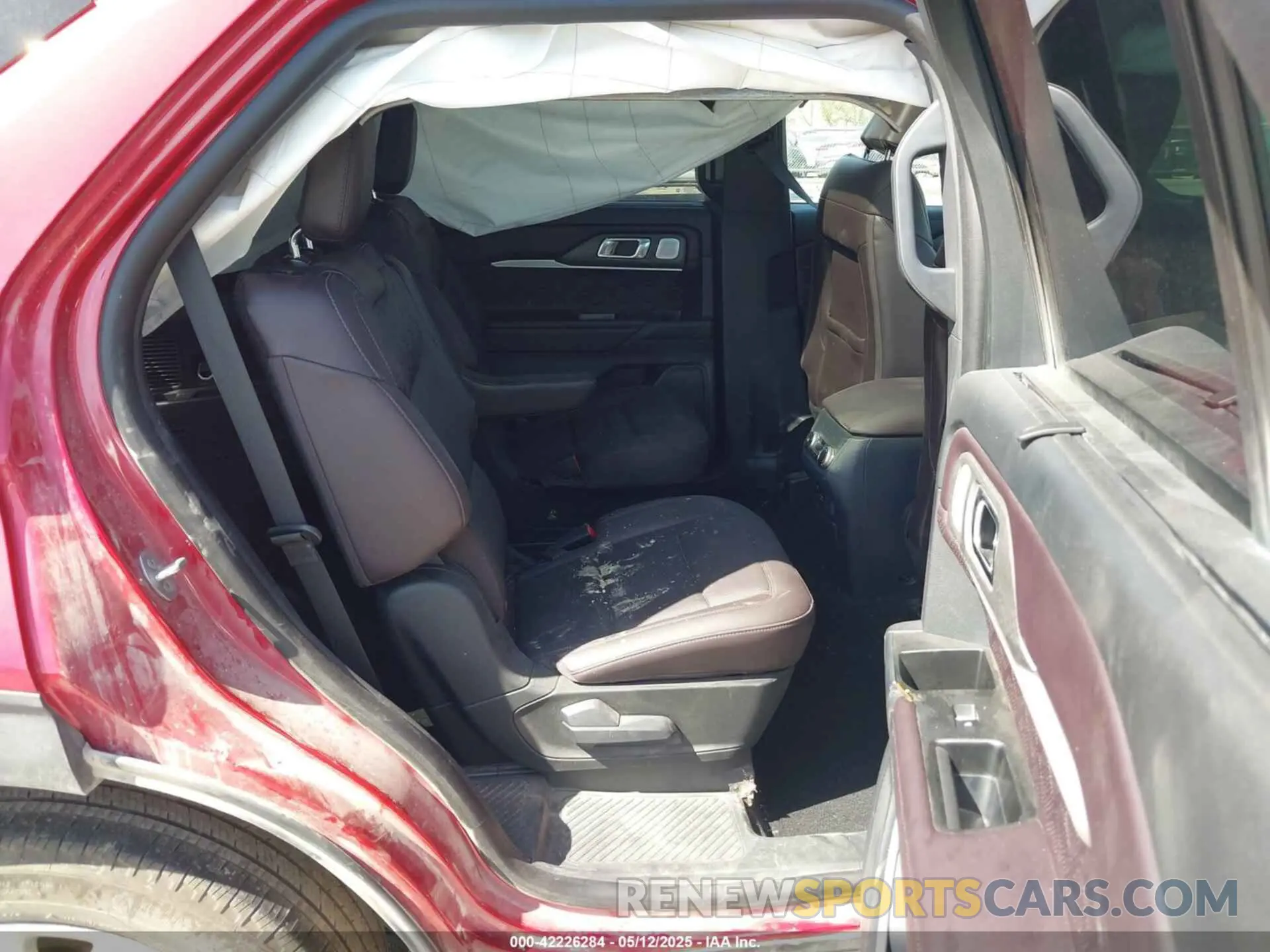 8 fotografías del automóvil dañado 1FMUK8HH9SGA53435 FORD EXPLORER 2025