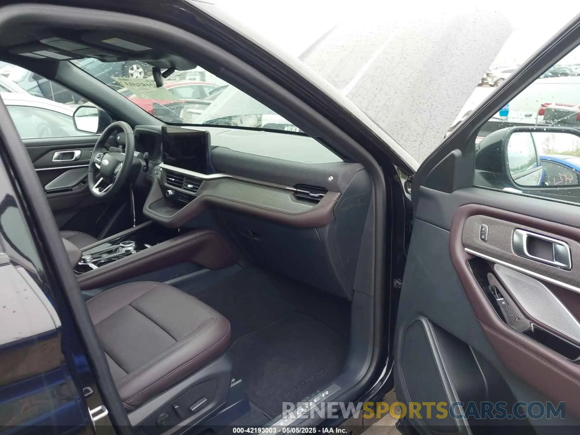 5 fotografías del automóvil dañado 1FMUK8HHXSGA09590 FORD EXPLORER 2025