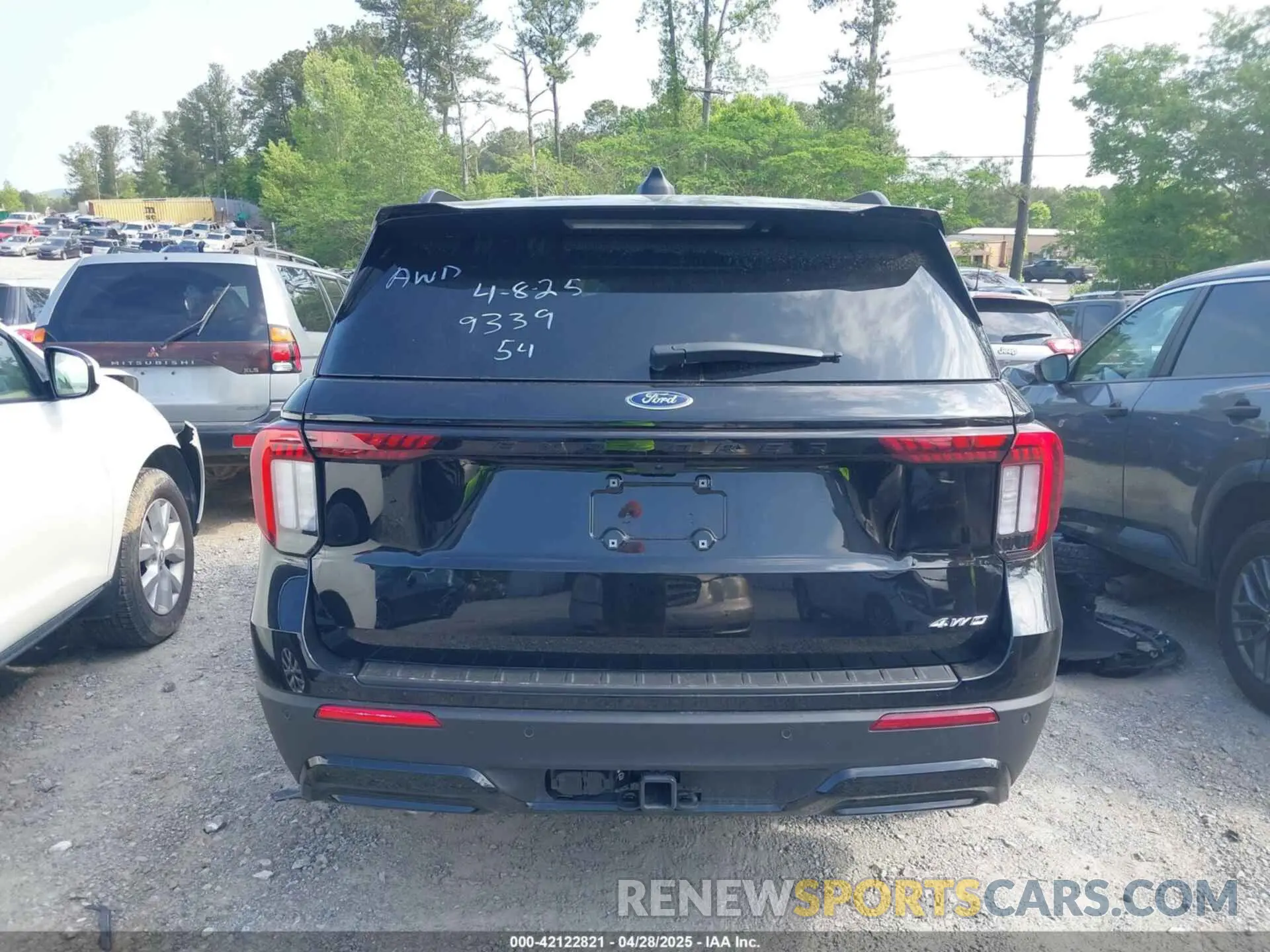 15 fotografías del automóvil dañado 1FMUK8KH4SGB39339 FORD EXPLORER 2025