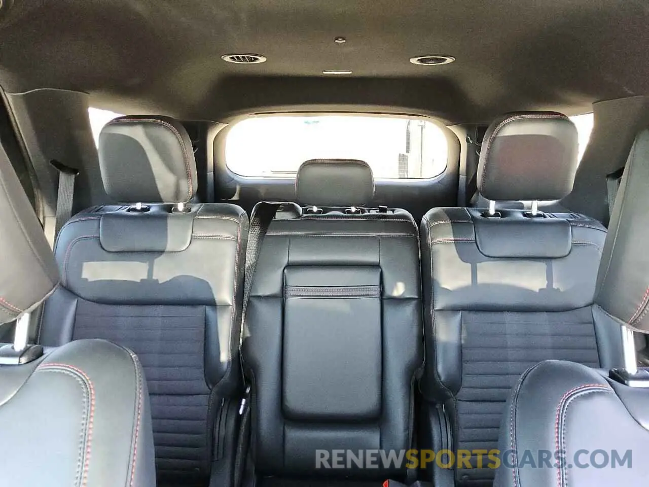 10 fotografías del automóvil dañado 1FMUK8KH4SGB40054 FORD EXPLORER 2025