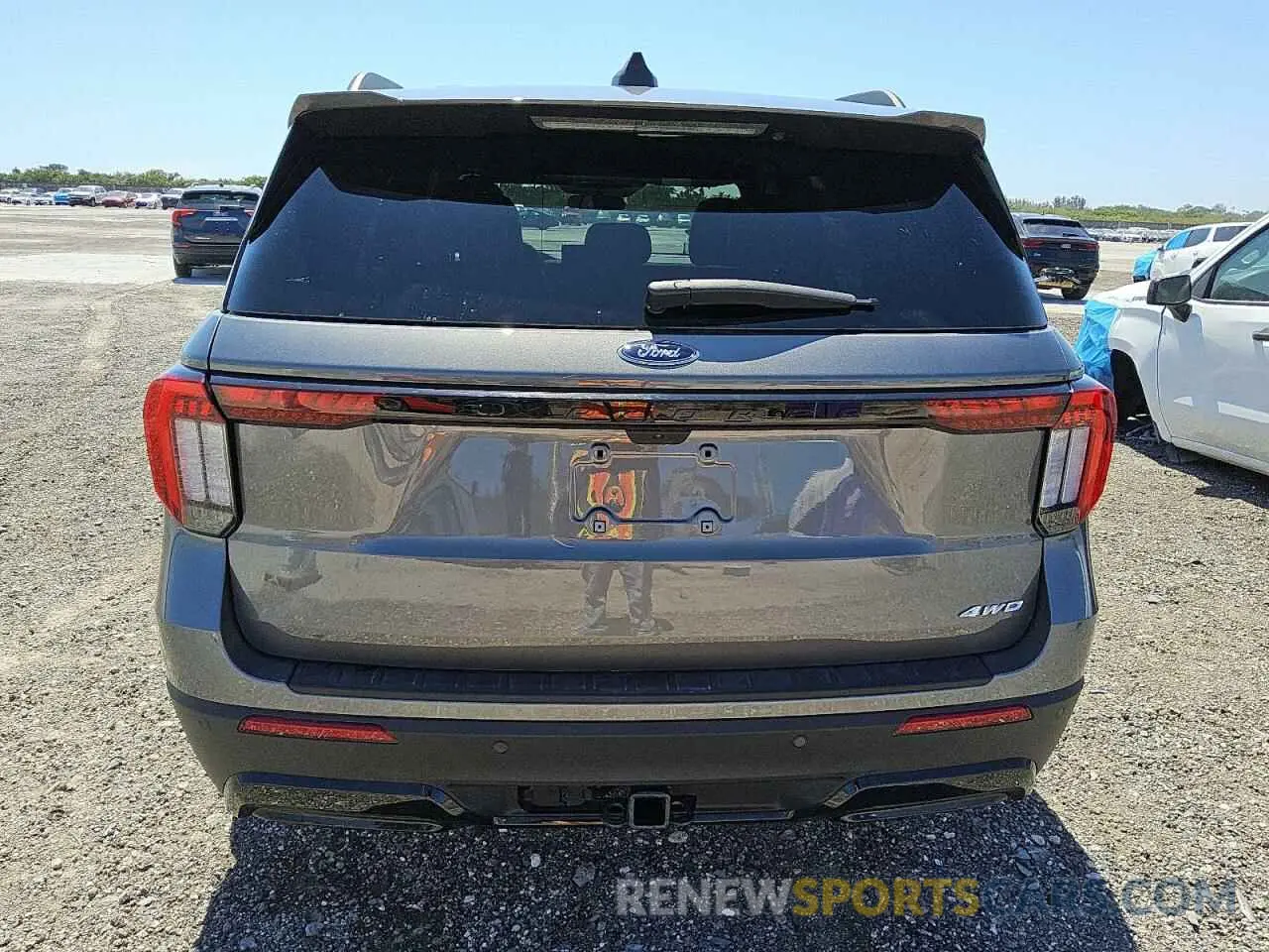 6 fotografías del automóvil dañado 1FMUK8KH4SGB40054 FORD EXPLORER 2025