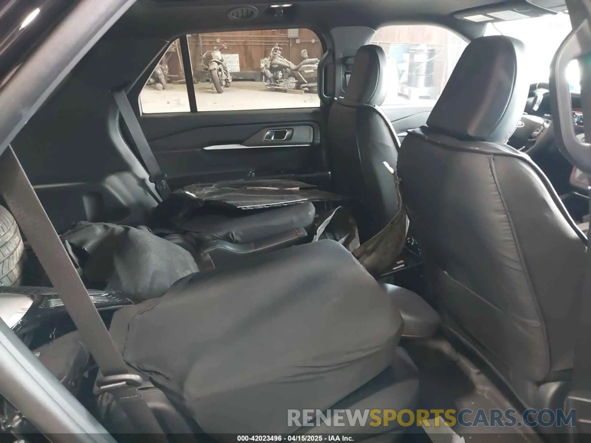 8 fotografías del automóvil dañado 1FMUK8KH5SGA50542 FORD EXPLORER 2025