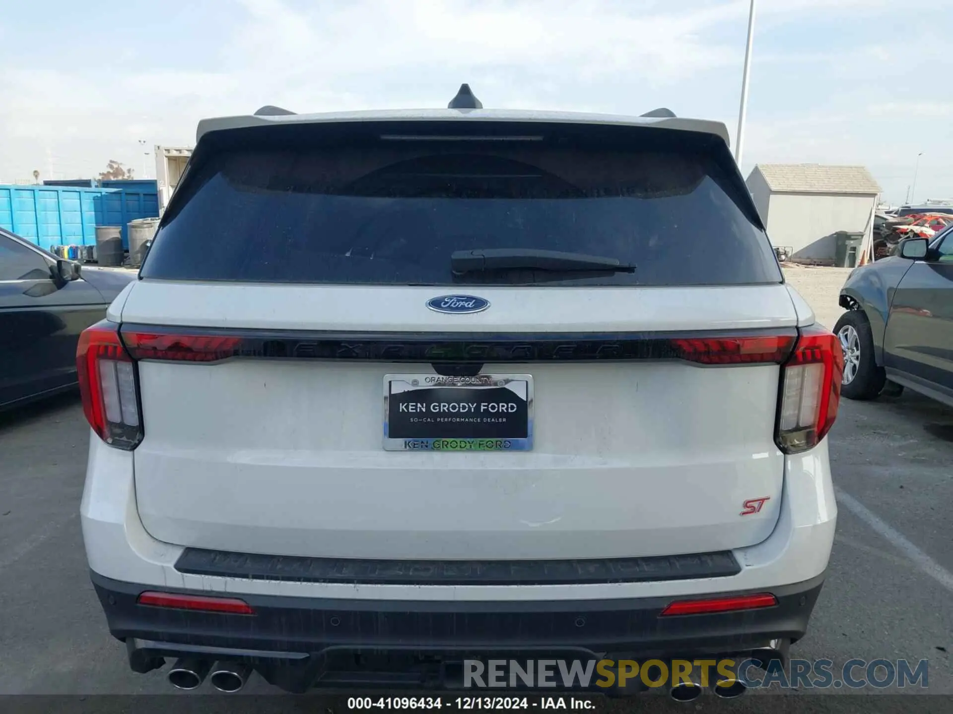 16 fotografías del automóvil dañado 1FMWK8GC3SGA12569 FORD EXPLORER 2025