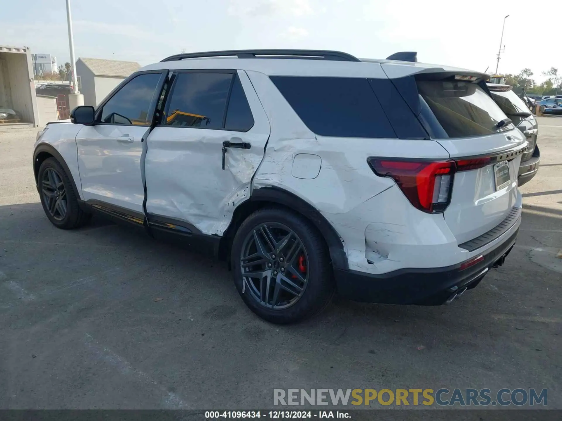 3 fotografías del automóvil dañado 1FMWK8GC3SGA12569 FORD EXPLORER 2025