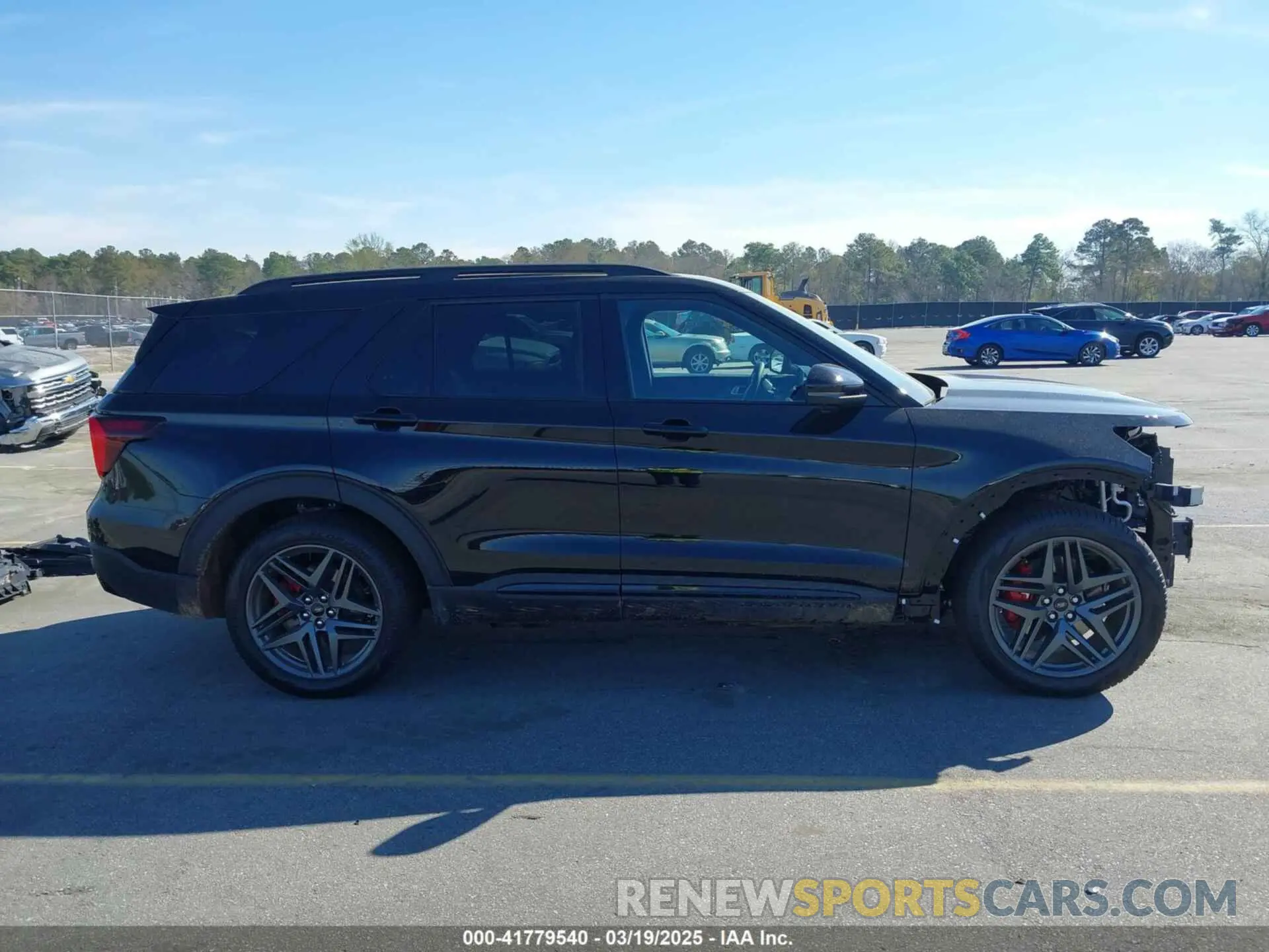 14 fotografías del automóvil dañado 1FMWK8GC3SGB23316 FORD EXPLORER 2025