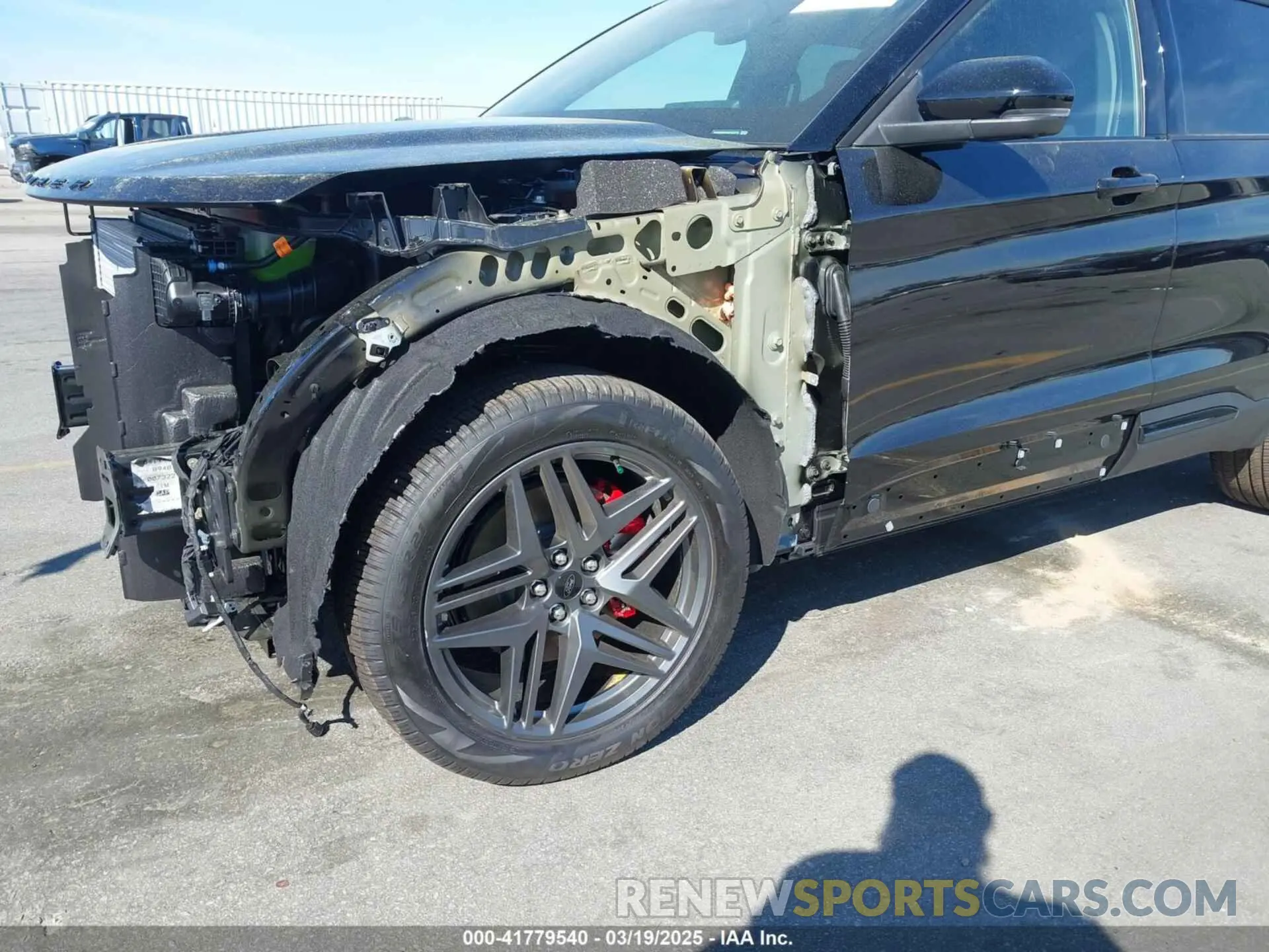 18 fotografías del automóvil dañado 1FMWK8GC3SGB23316 FORD EXPLORER 2025
