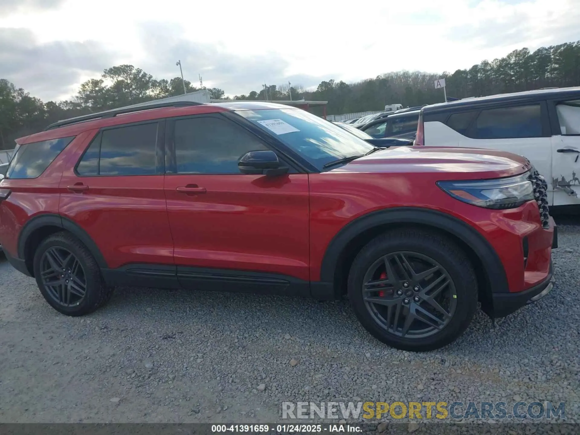 13 fotografías del automóvil dañado 1FMWK8GC4SGB27021 FORD EXPLORER 2025