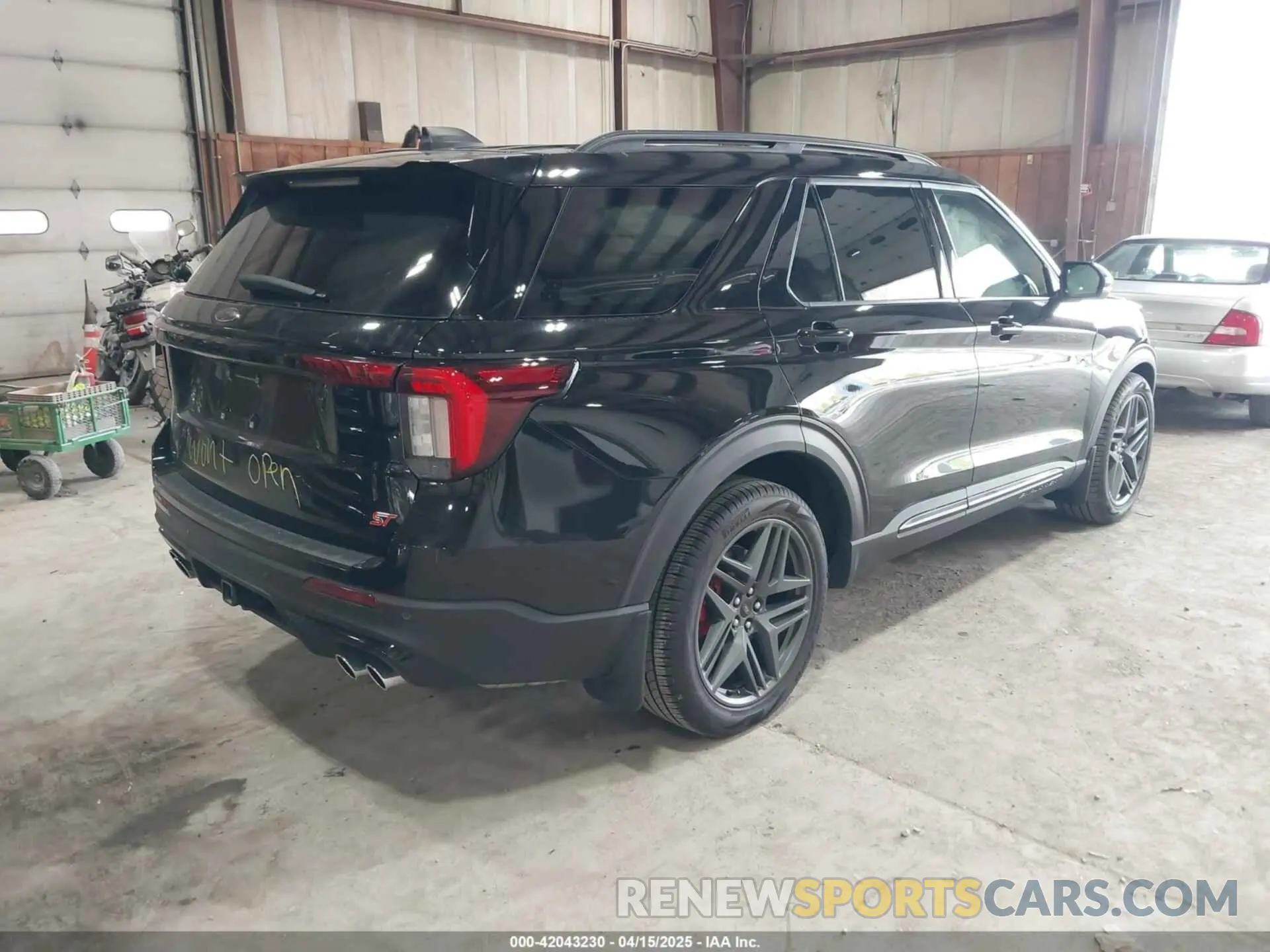 4 fotografías del automóvil dañado 1FMWK8GC6SGA08676 FORD EXPLORER 2025