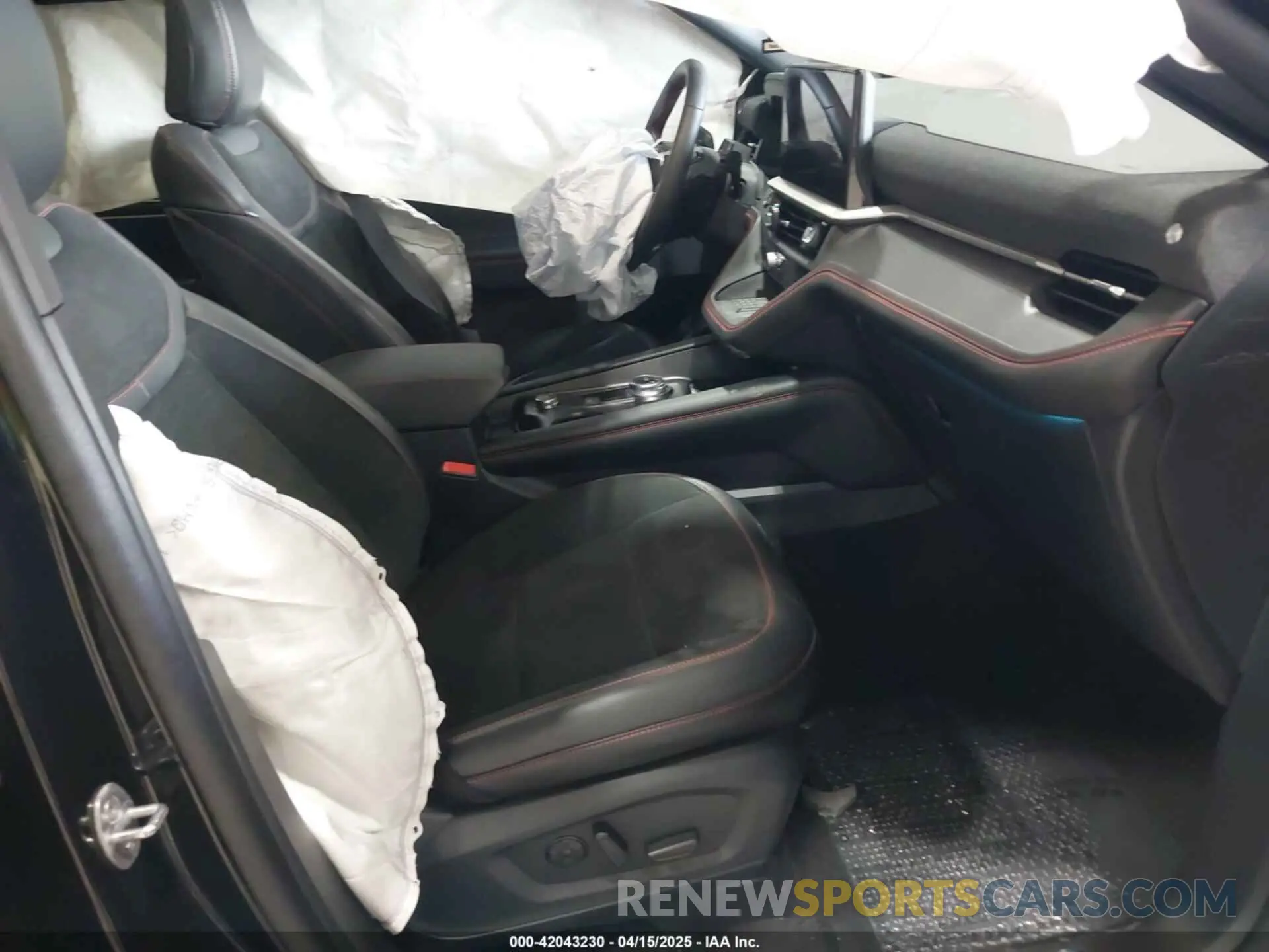 5 fotografías del automóvil dañado 1FMWK8GC6SGA08676 FORD EXPLORER 2025