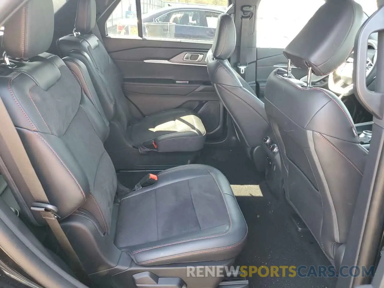 11 fotografías del automóvil dañado 1FMWK8GC7SGA47177 FORD EXPLORER 2025