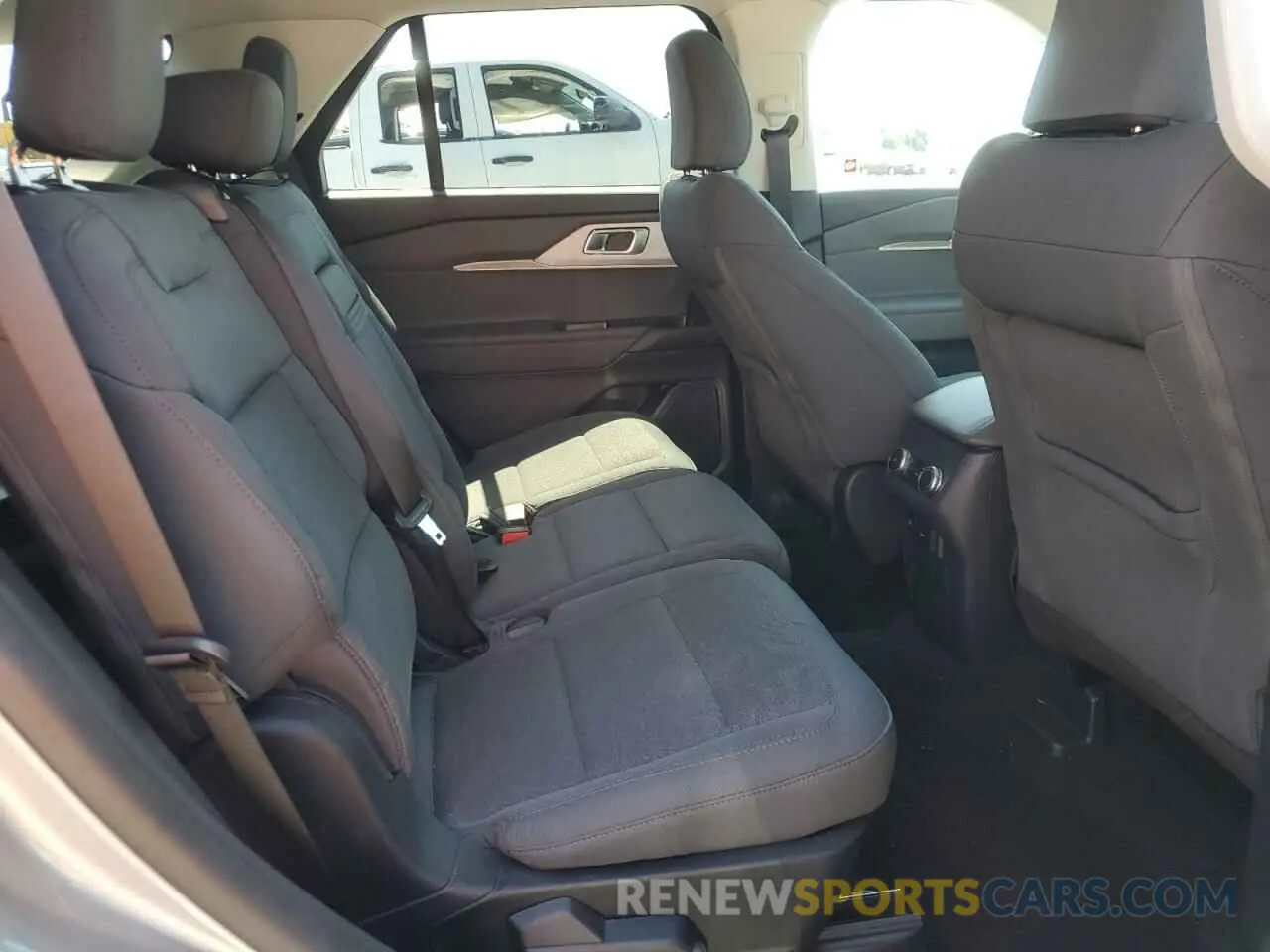 11 fotografías del automóvil dañado 1FMUK7DH2SGA47461 FORD EXPLORER A 2025