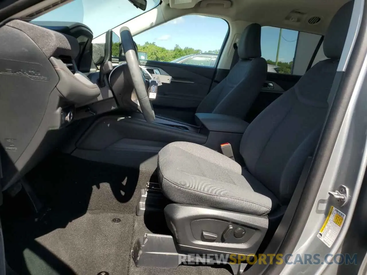 7 fotografías del automóvil dañado 1FMUK7DH2SGA47461 FORD EXPLORER A 2025