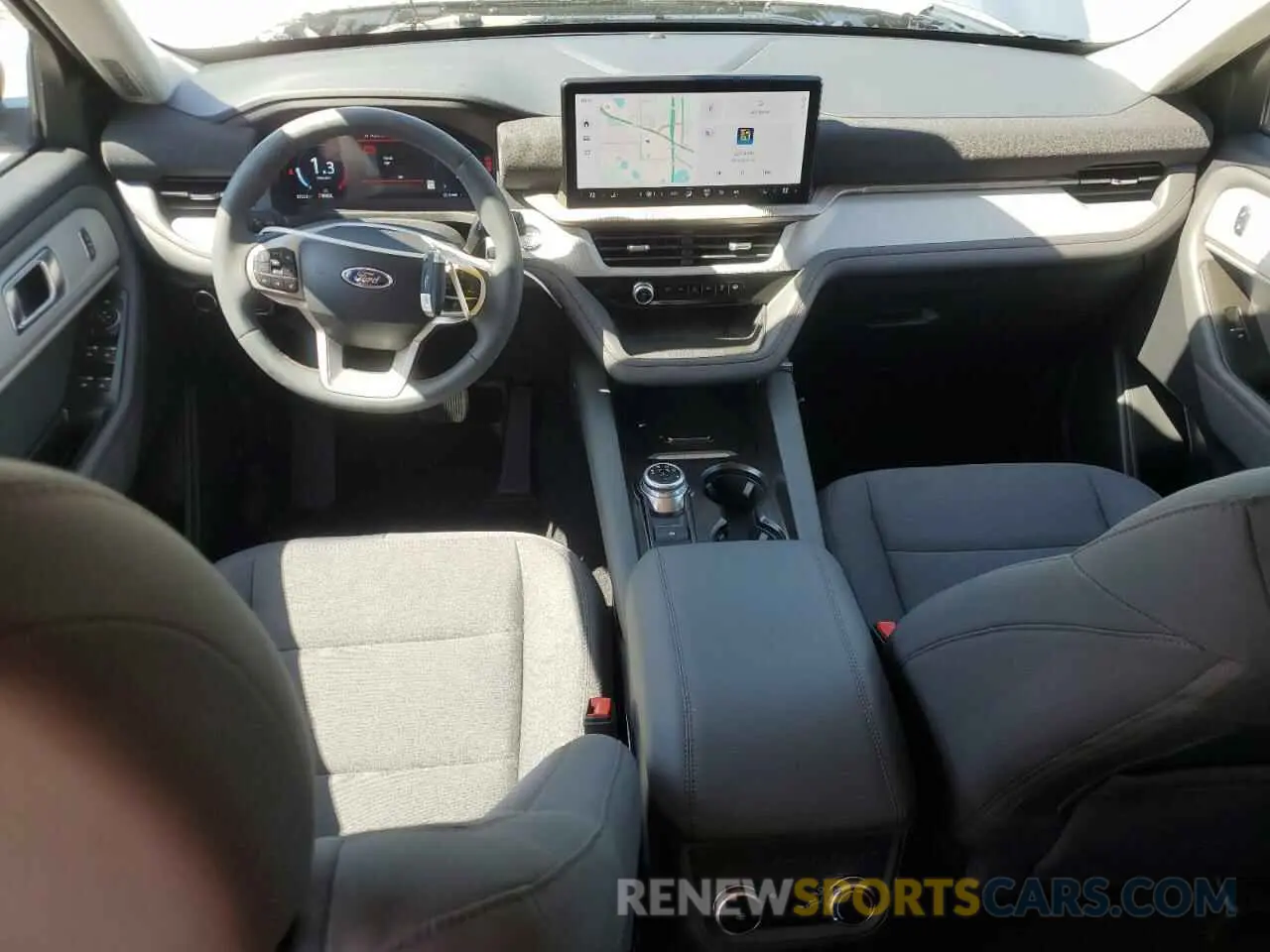 8 fotografías del automóvil dañado 1FMUK7DH2SGA47461 FORD EXPLORER A 2025