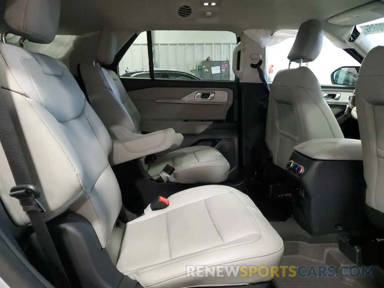 11 fotografías del automóvil dañado 1FMUK7DH4SGA43234 FORD EXPLORER A 2025