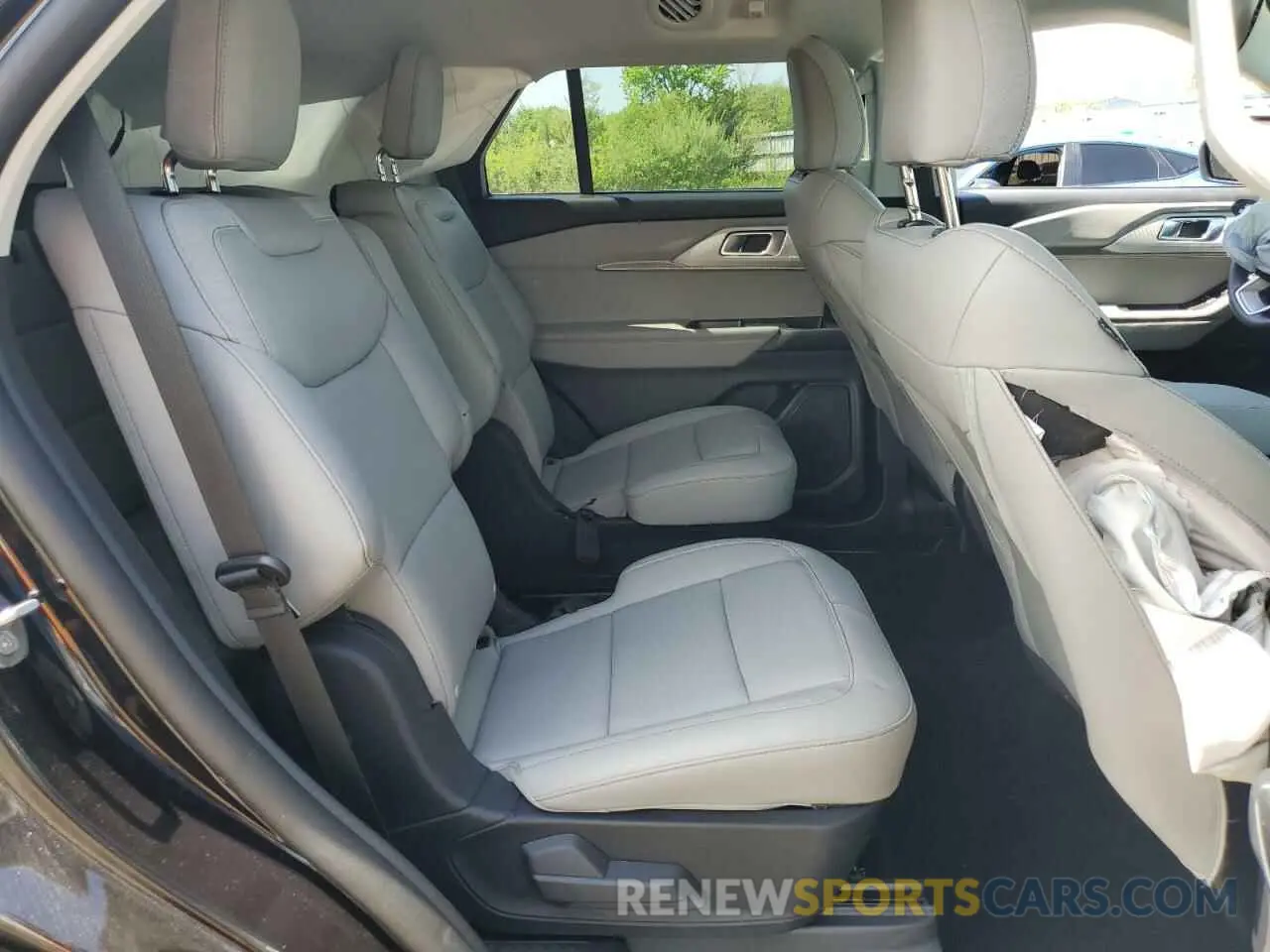11 fotografías del automóvil dañado 1FMUK8DH1SGB27047 FORD EXPLORER A 2025