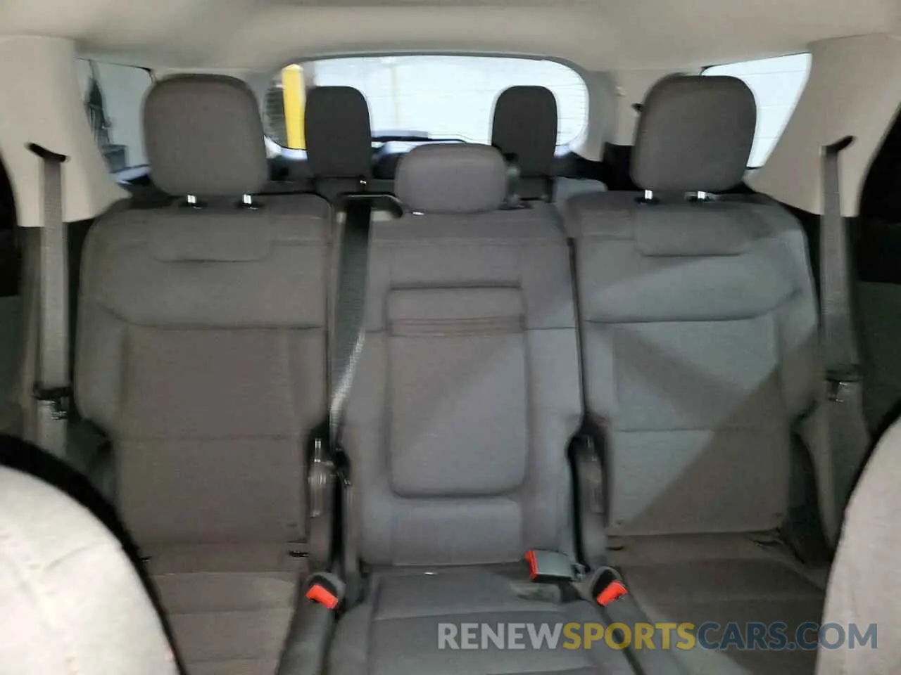10 fotografías del automóvil dañado 1FMUK8DH2SGA43142 FORD EXPLORER A 2025