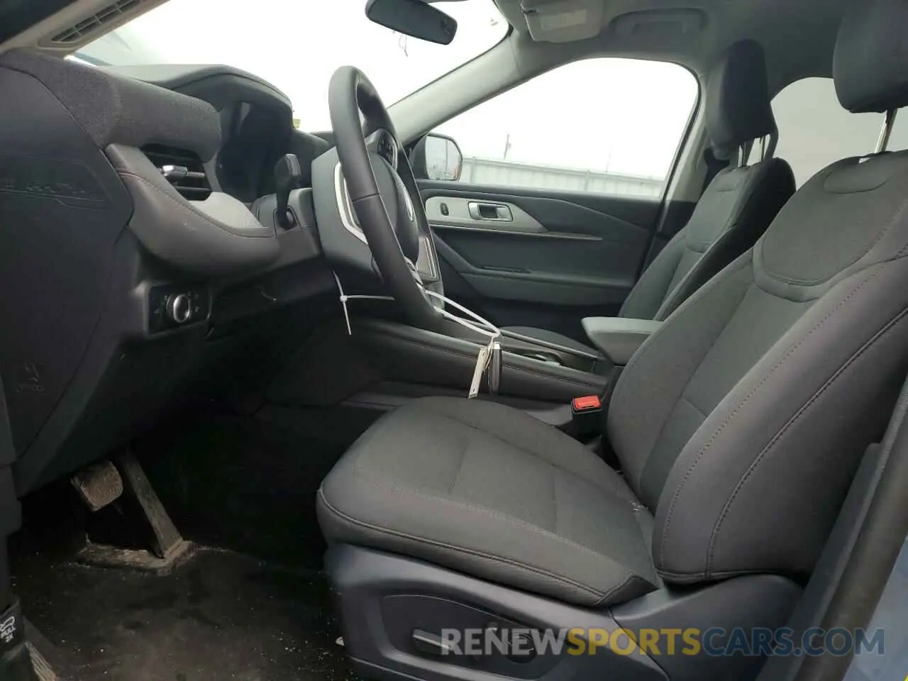 7 fotografías del automóvil dañado 1FMUK8DH4SGA39867 FORD EXPLORER A 2025