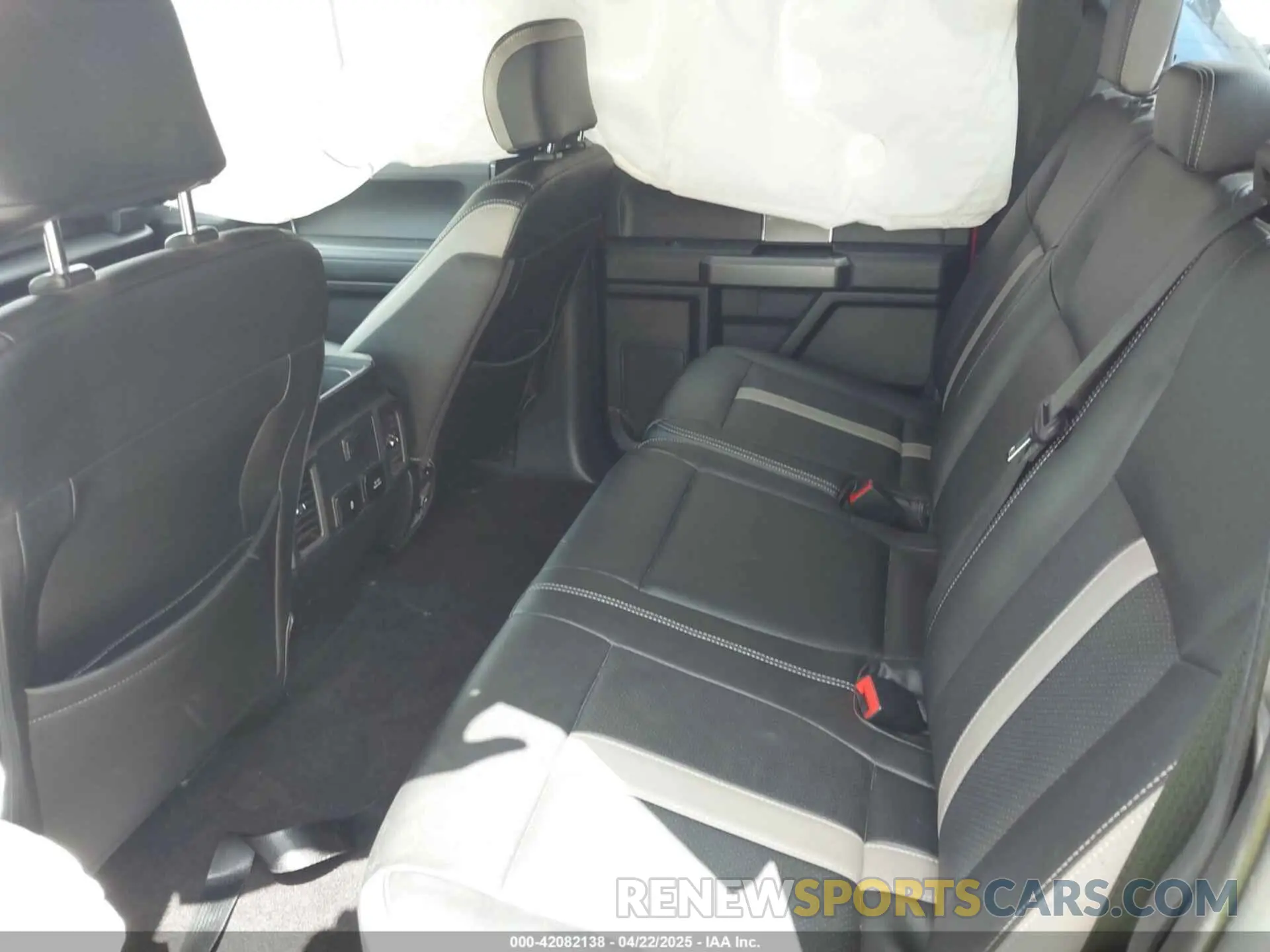 8 fotografías del automóvil dañado 1FTEW1C41KKE29034 FORD F-150 2019